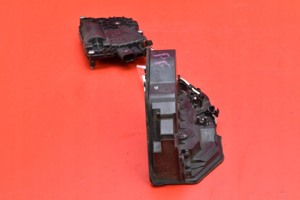 lock door right front front EU 7185692 BMW F02 LONG 08-12