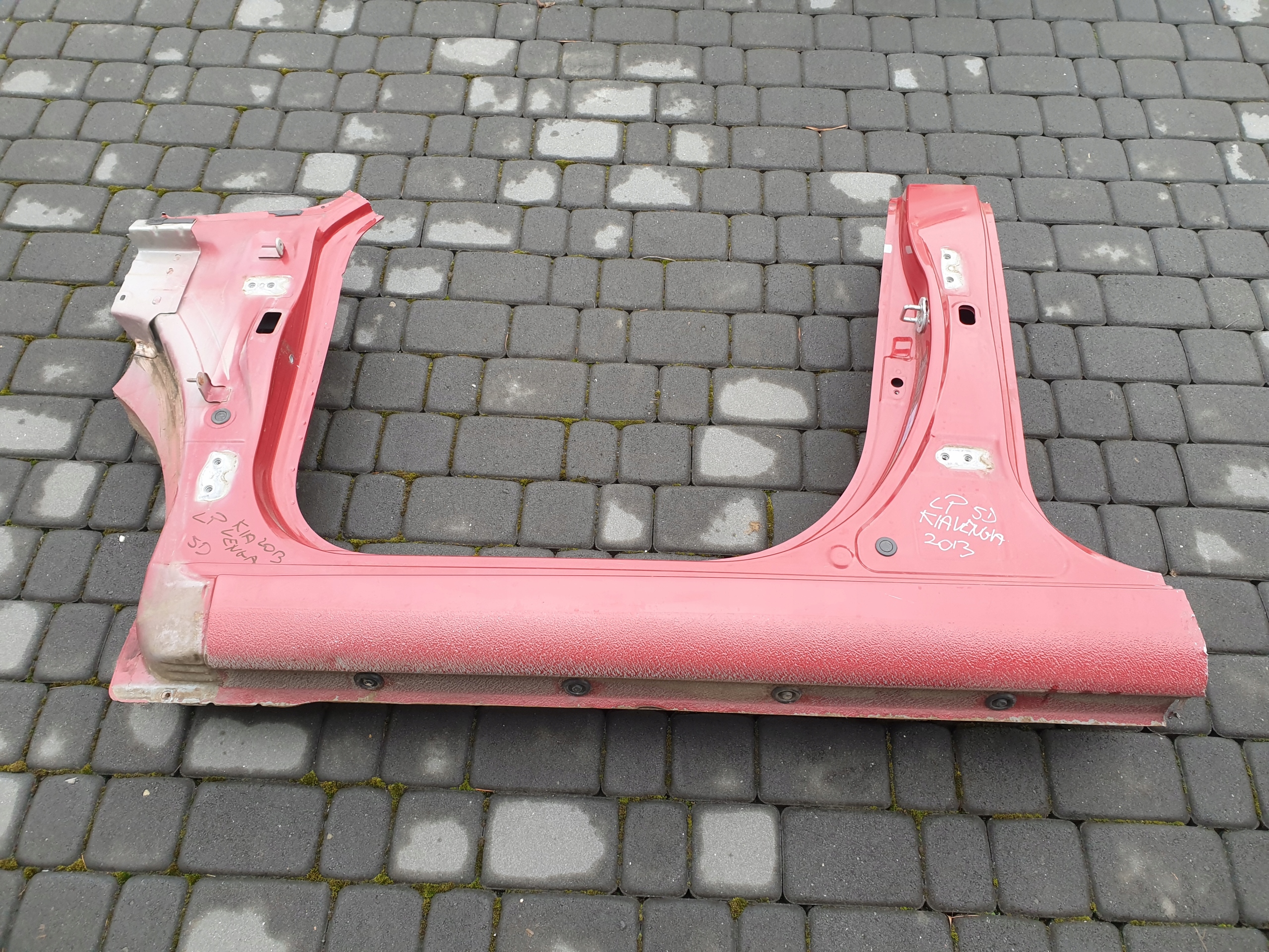 quarter threshold pillar left side KIA VENGA 2009