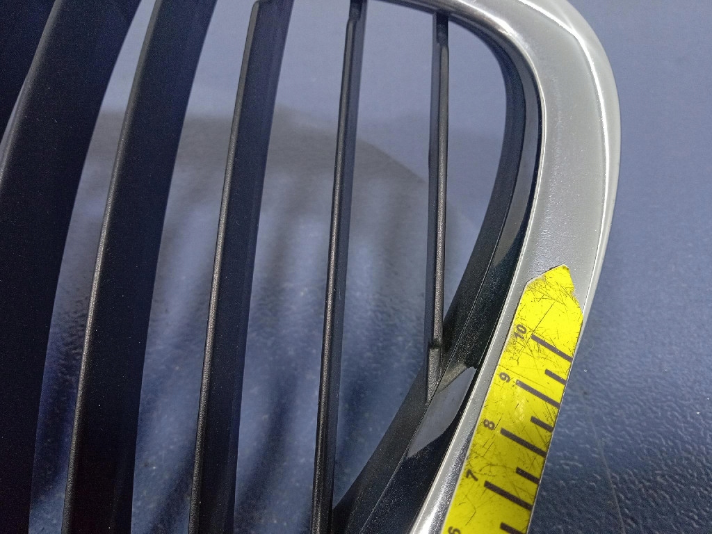 seat Toledo III ALTEA Leon II решетка радиатора 5P0853654