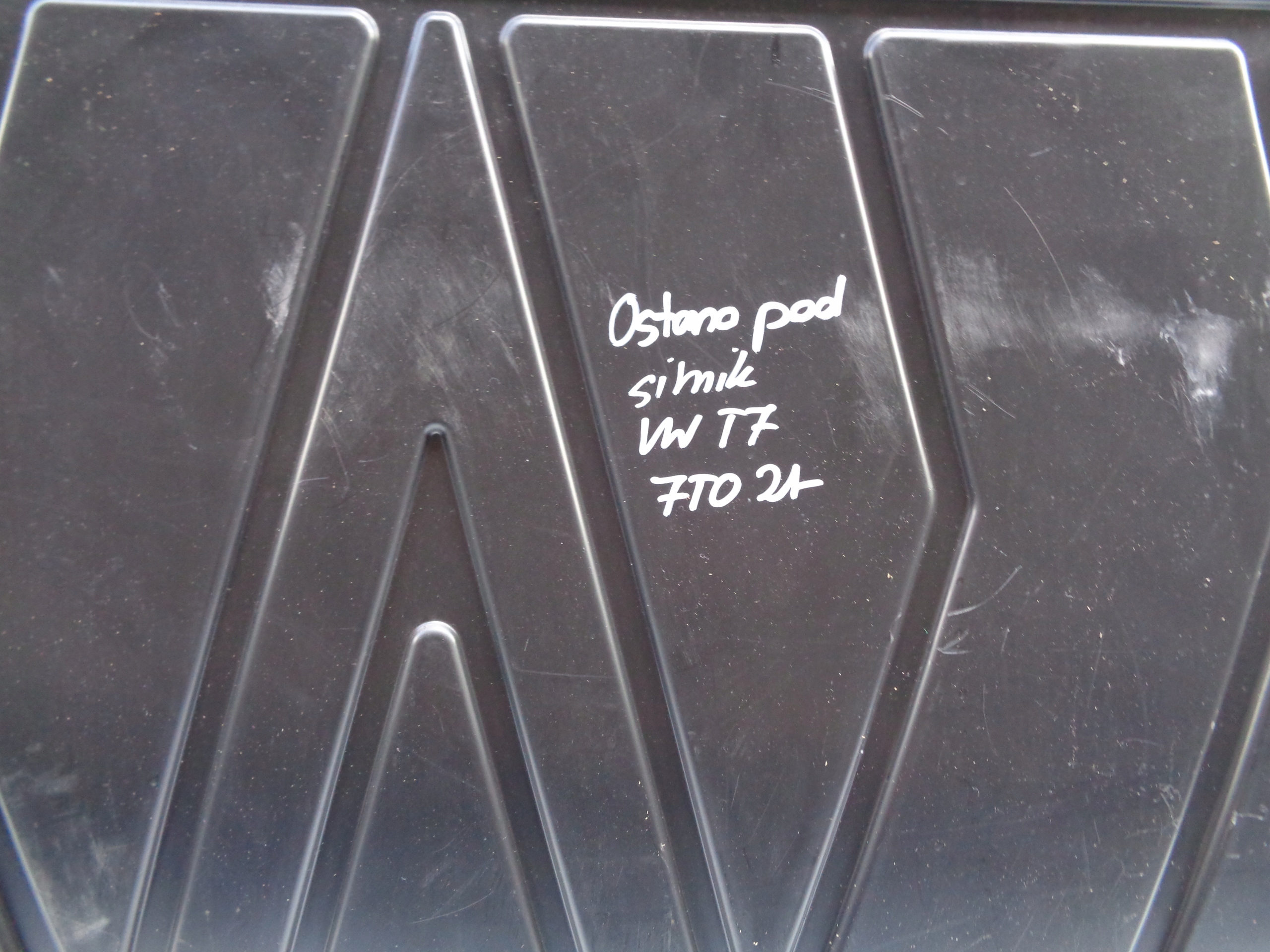 cover below engine VW T7 7T 7T0 21