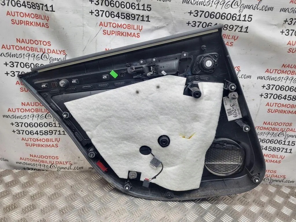дверные карты правой задних, Audi A4 B8 8K0971693