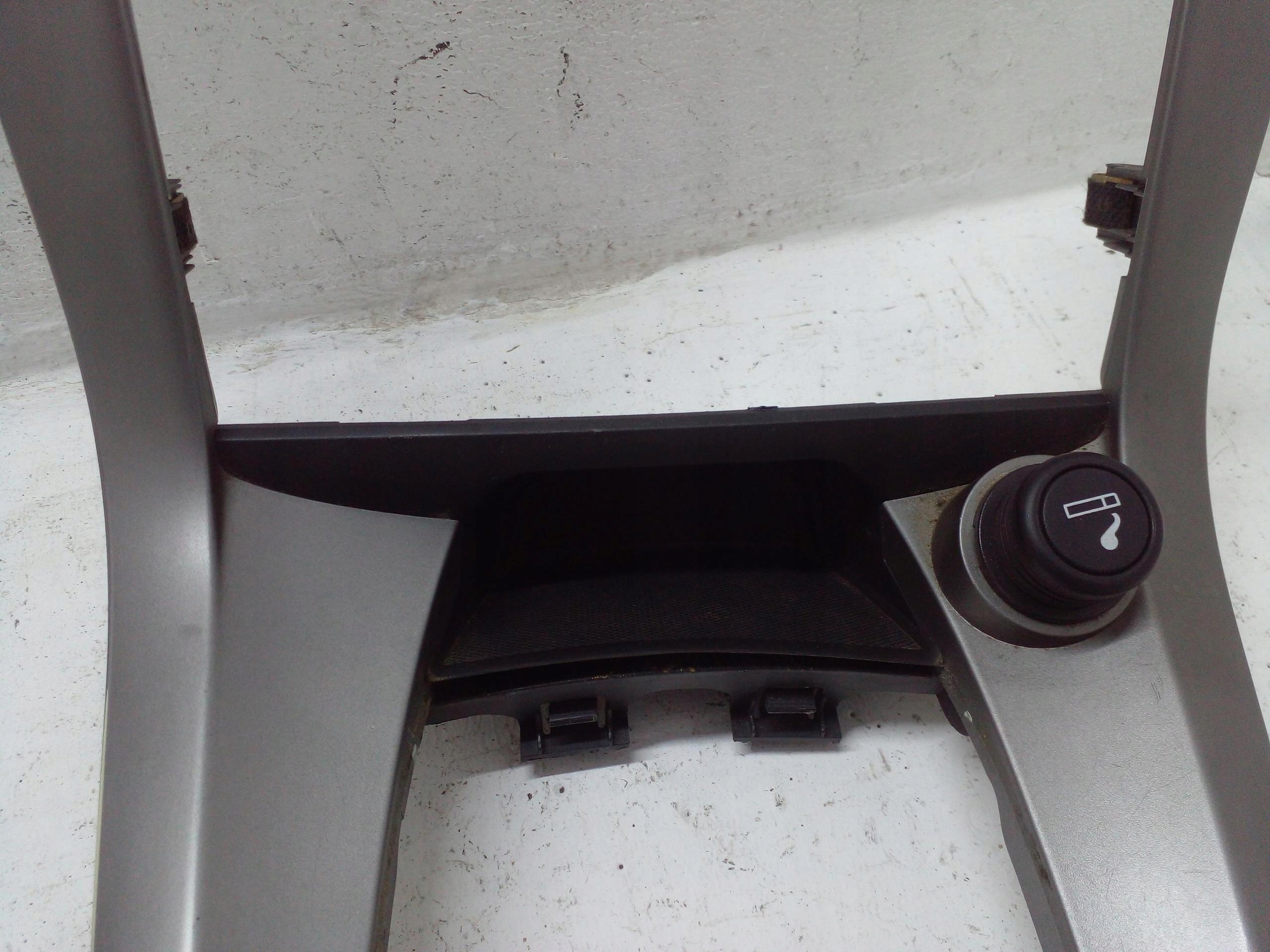 console frame changes of the gear CHEVROLET CAPTIVA and EU