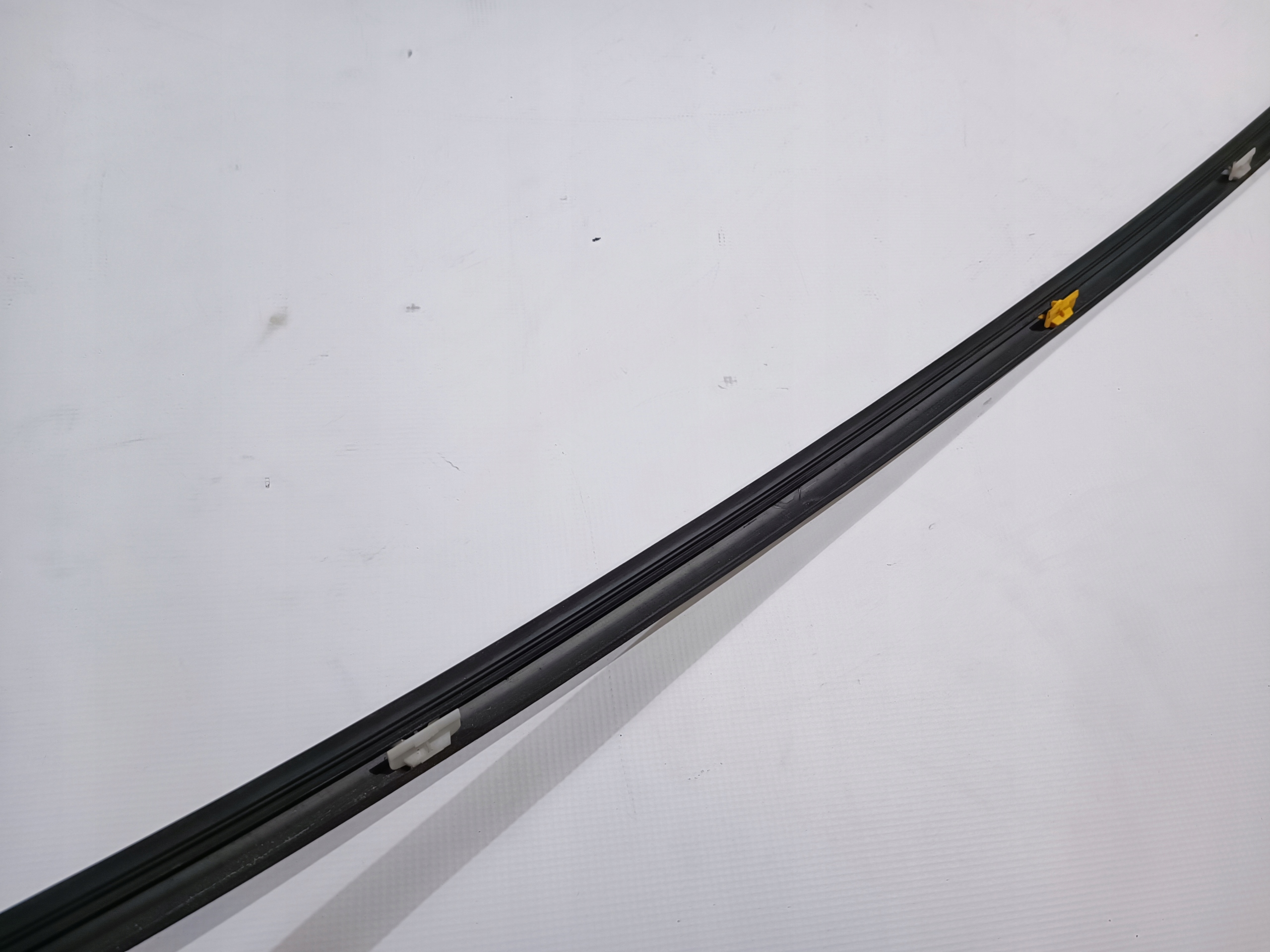moulding windows rear part bonnet boot Ford Flex 2013