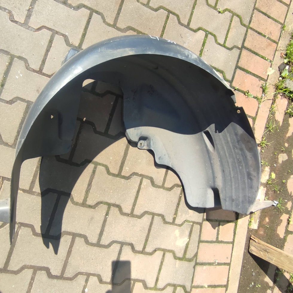 Peugeot 308 2019 rear part side left mudguard rear.