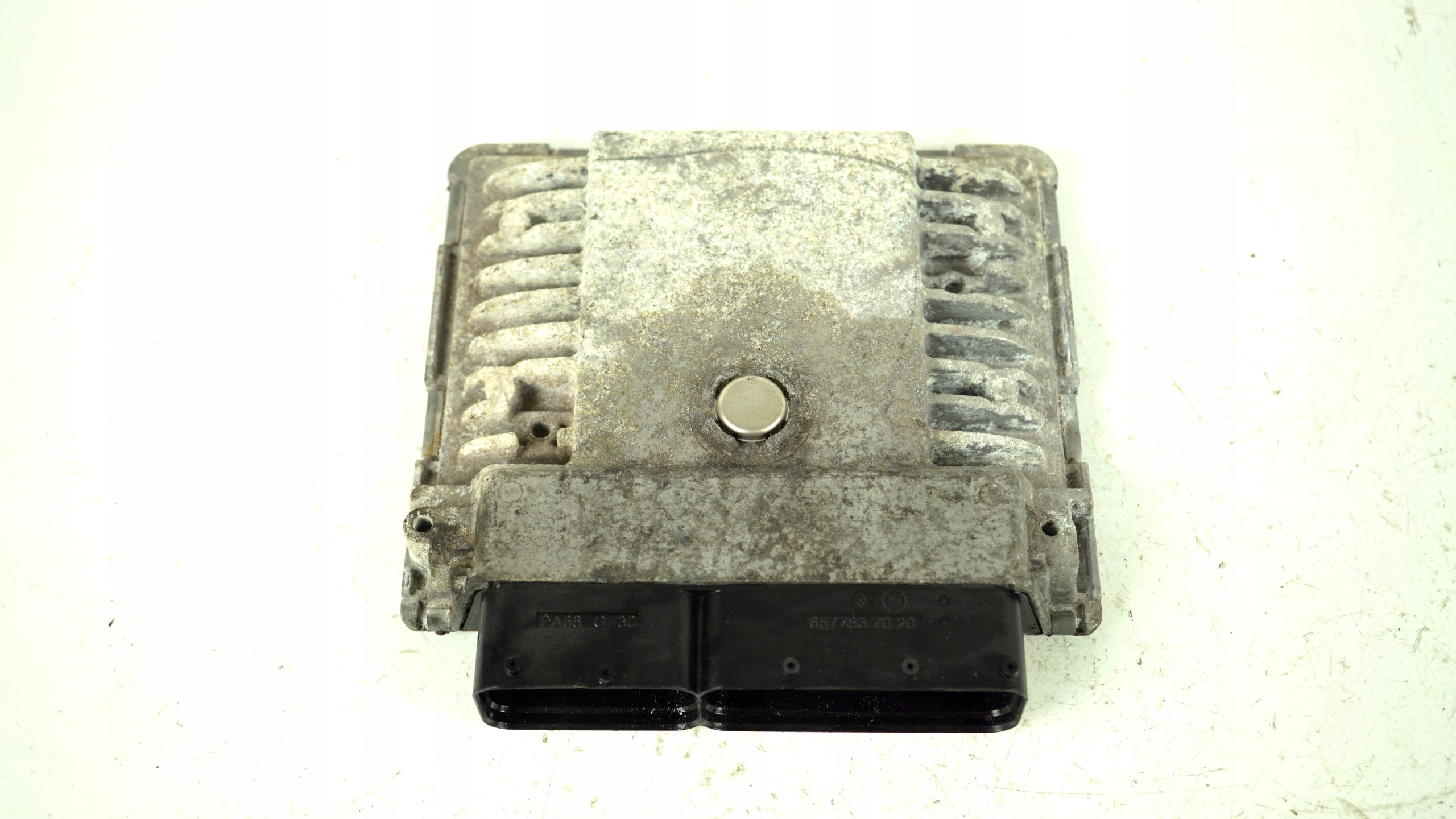 computer control unit of the engine SKODA OCTAVIA 2 II 1.2 TSI 03F906070F 5WP44611