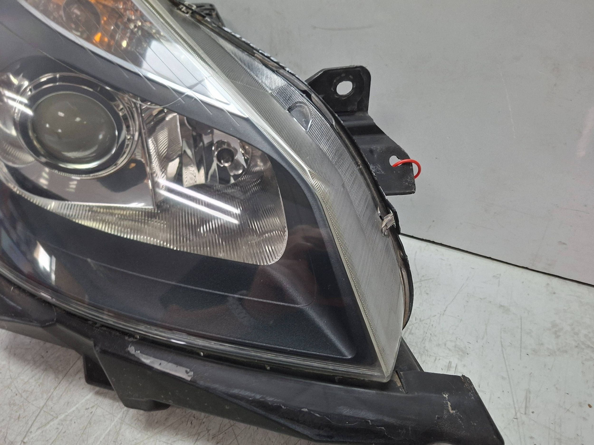 light front right 8200261612 RENAULT CLIO III 2006
