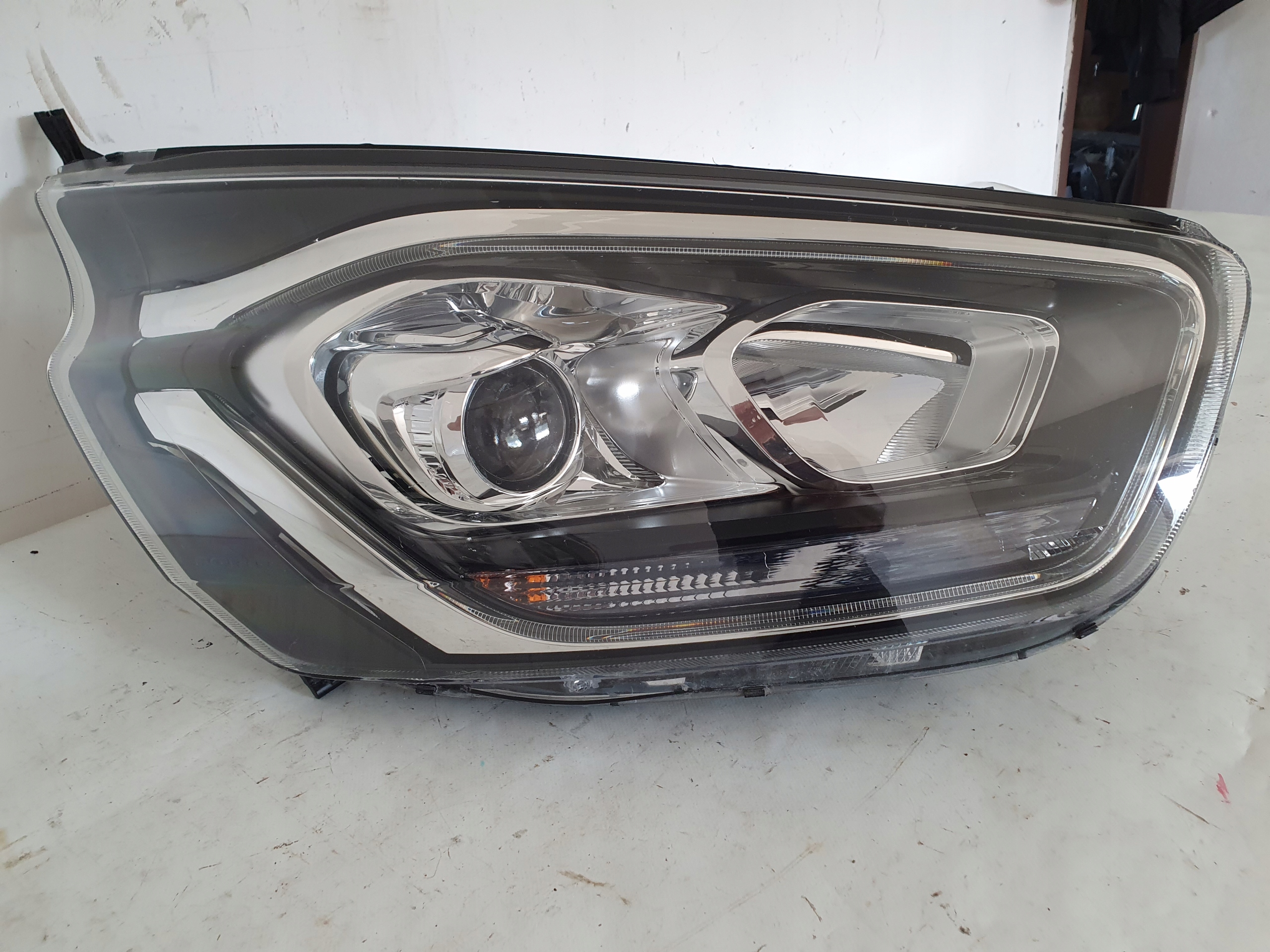 FORD TRANSIT CUSTOM LIFT lens LED light right left front front