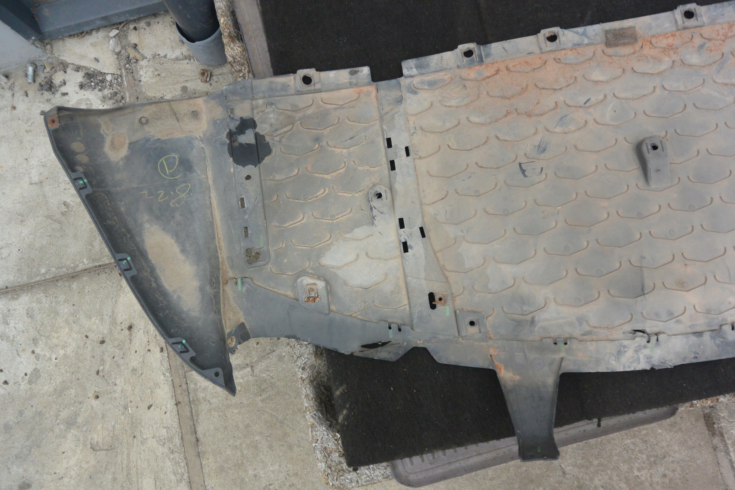 ABDECKUNG UNTER STOSSSTANGE HECK TESLA MODEL S 12-16