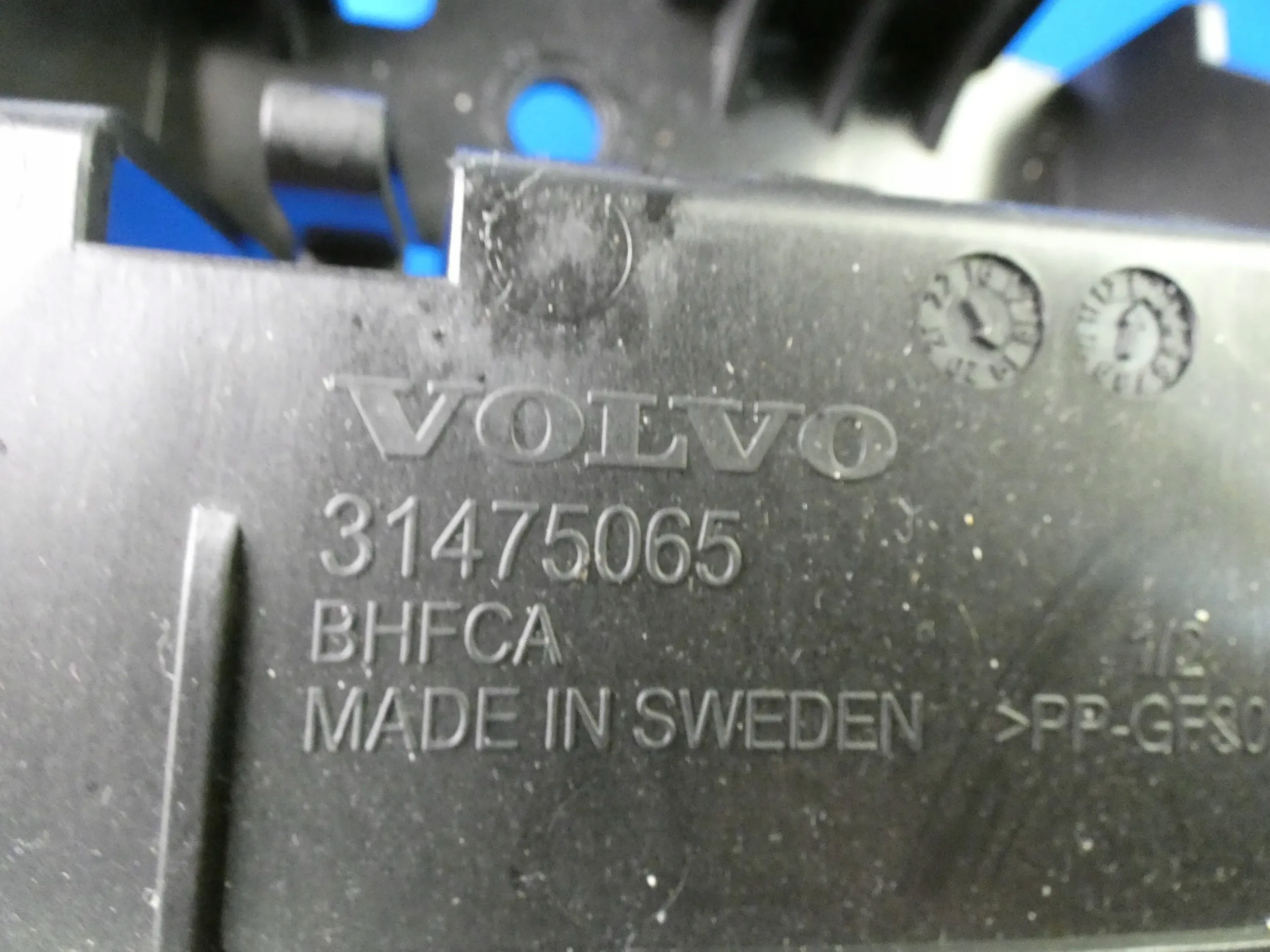 VOLVO XC40 holder holder bracket MODULU LTE BLUETOOTH