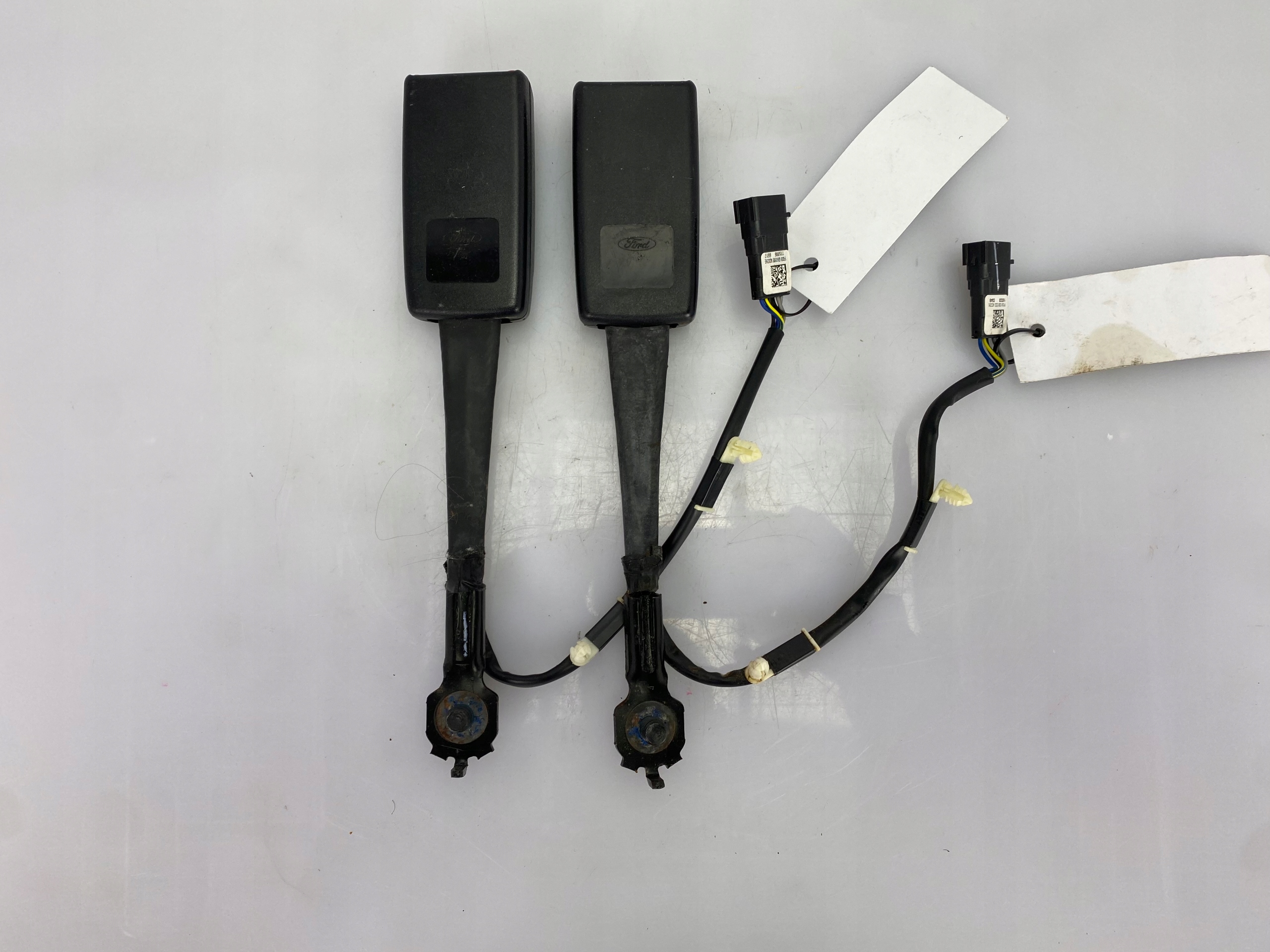 Fixation arbre ceintures sécurité Armature Ford Mustang 2015+ USA