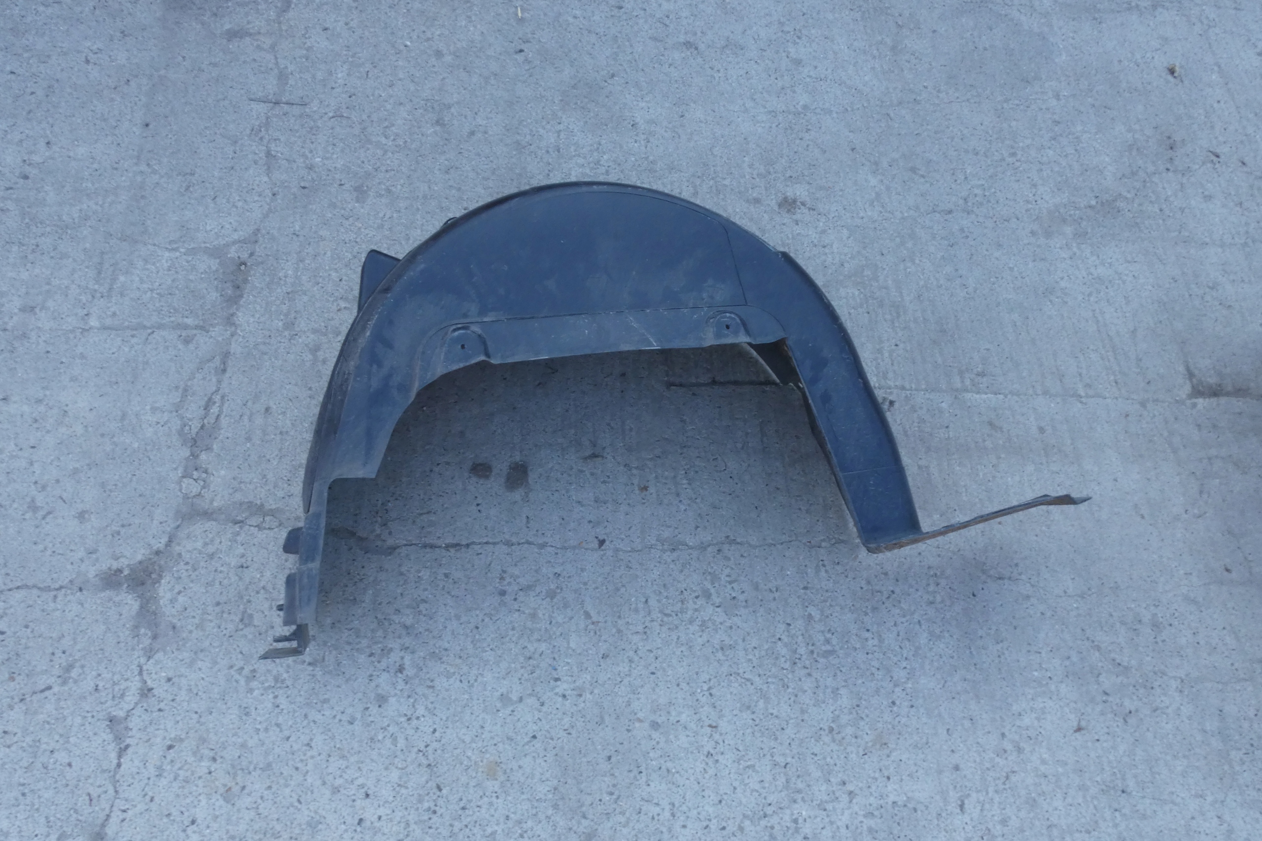 DS9 mudguard rear part rear. left right 9823495080 9823495180
