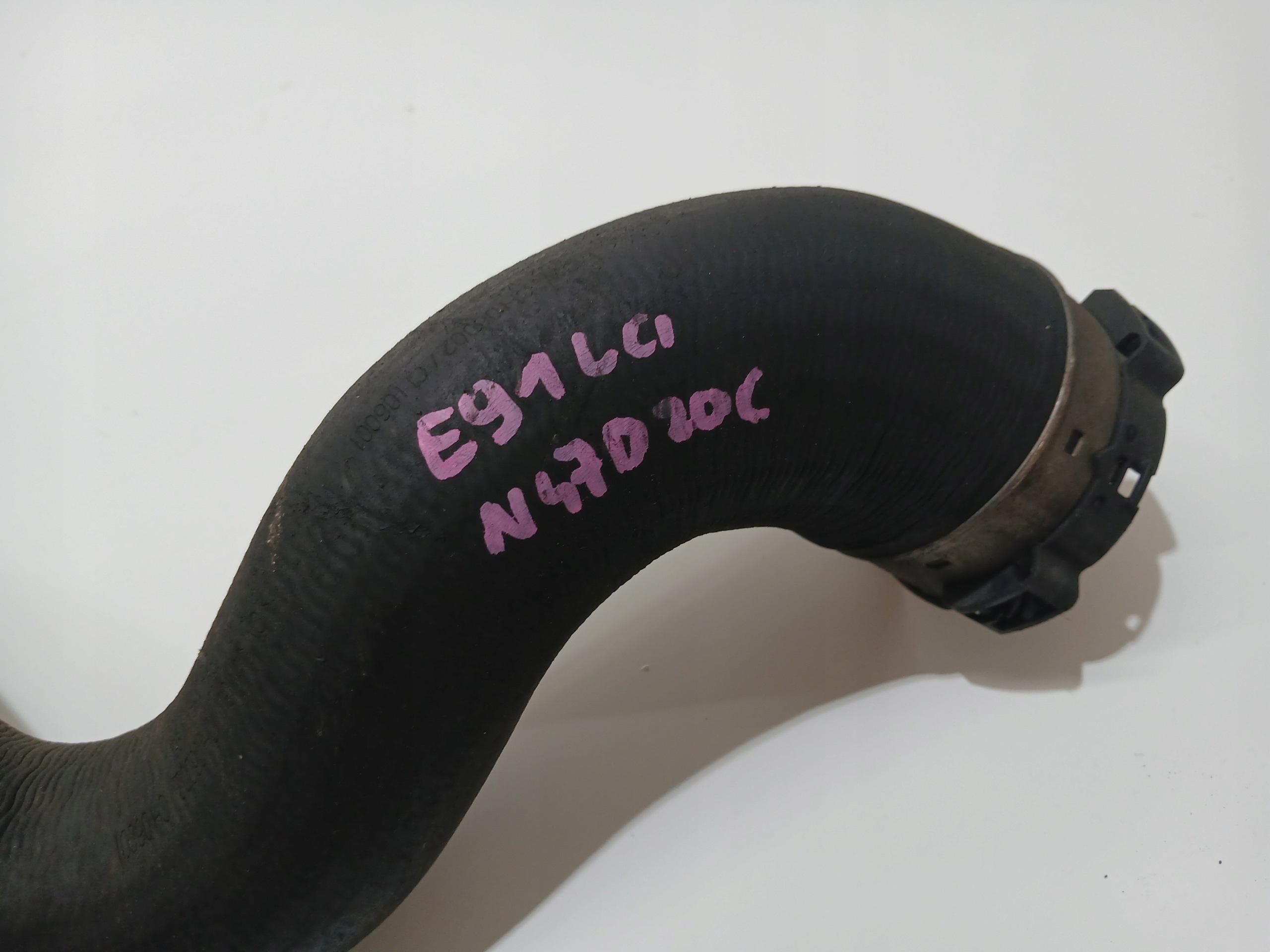 vedení hadice intercoolera BMW E90 E91 N47D20C OE 4737924