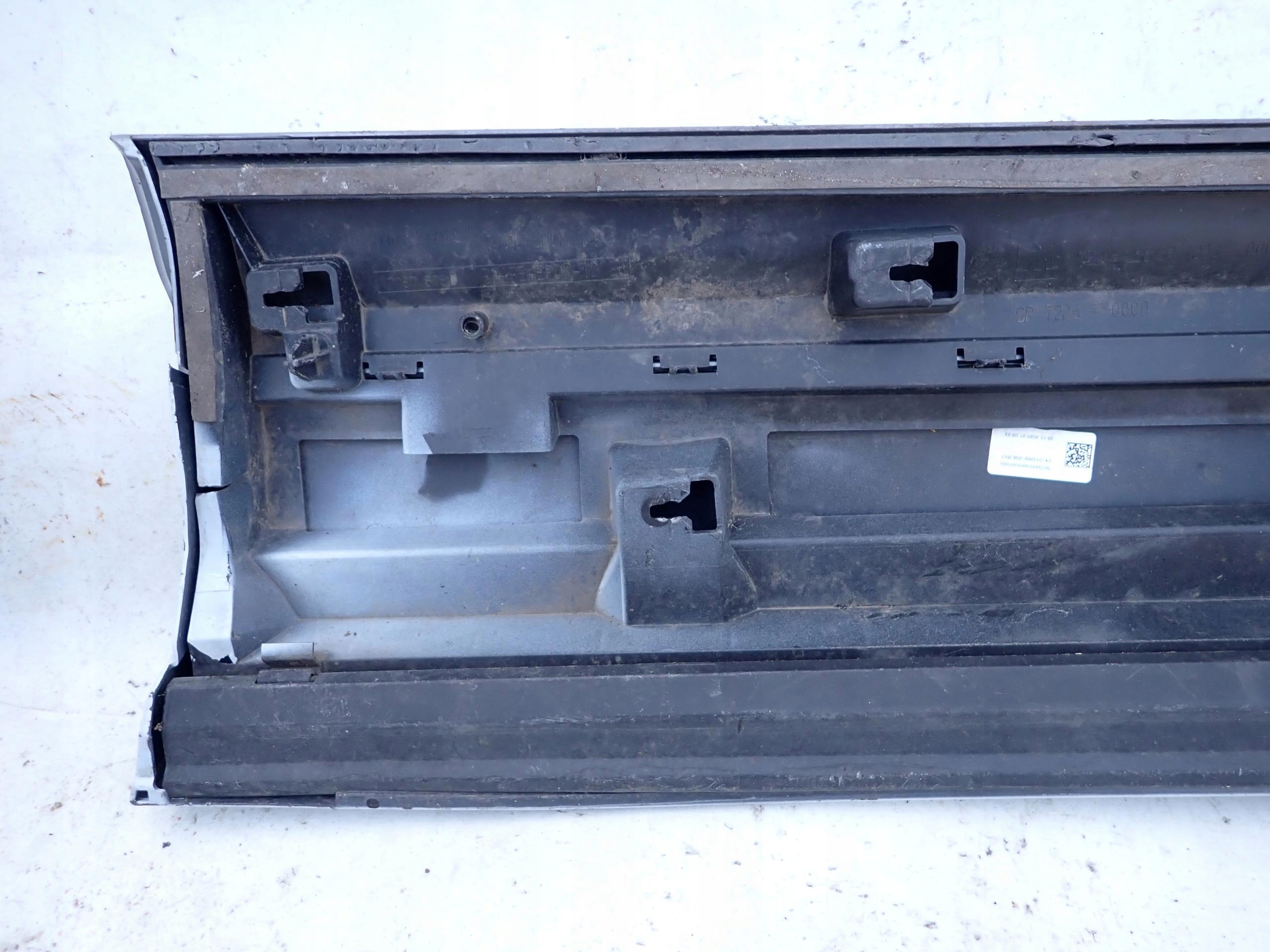 AUDI Q7 II moulding door left front 4M0853959