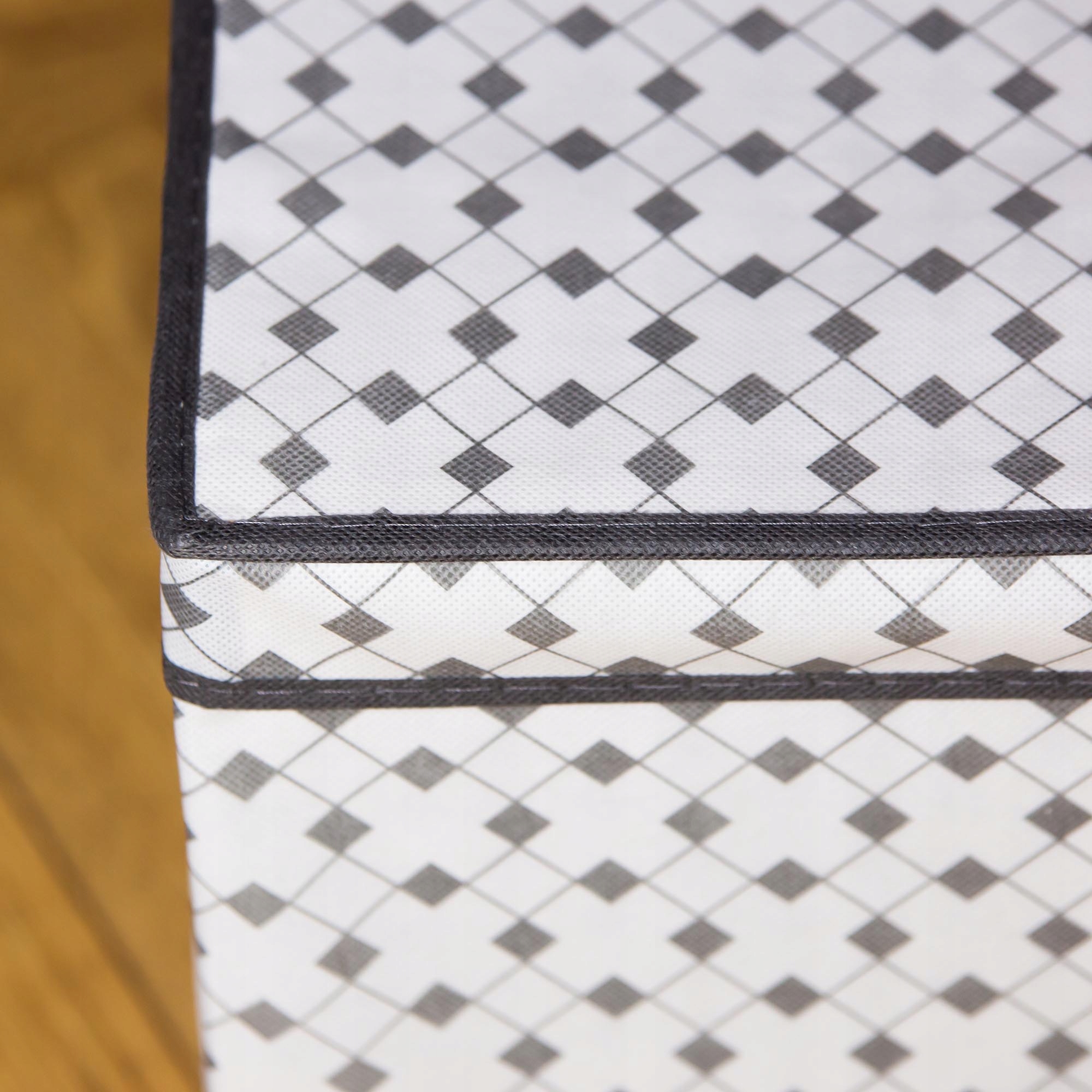 ORGANIZER DO SZAFY NA UBRANIA PUDEŁKO 50X40X30 CM Marka inna