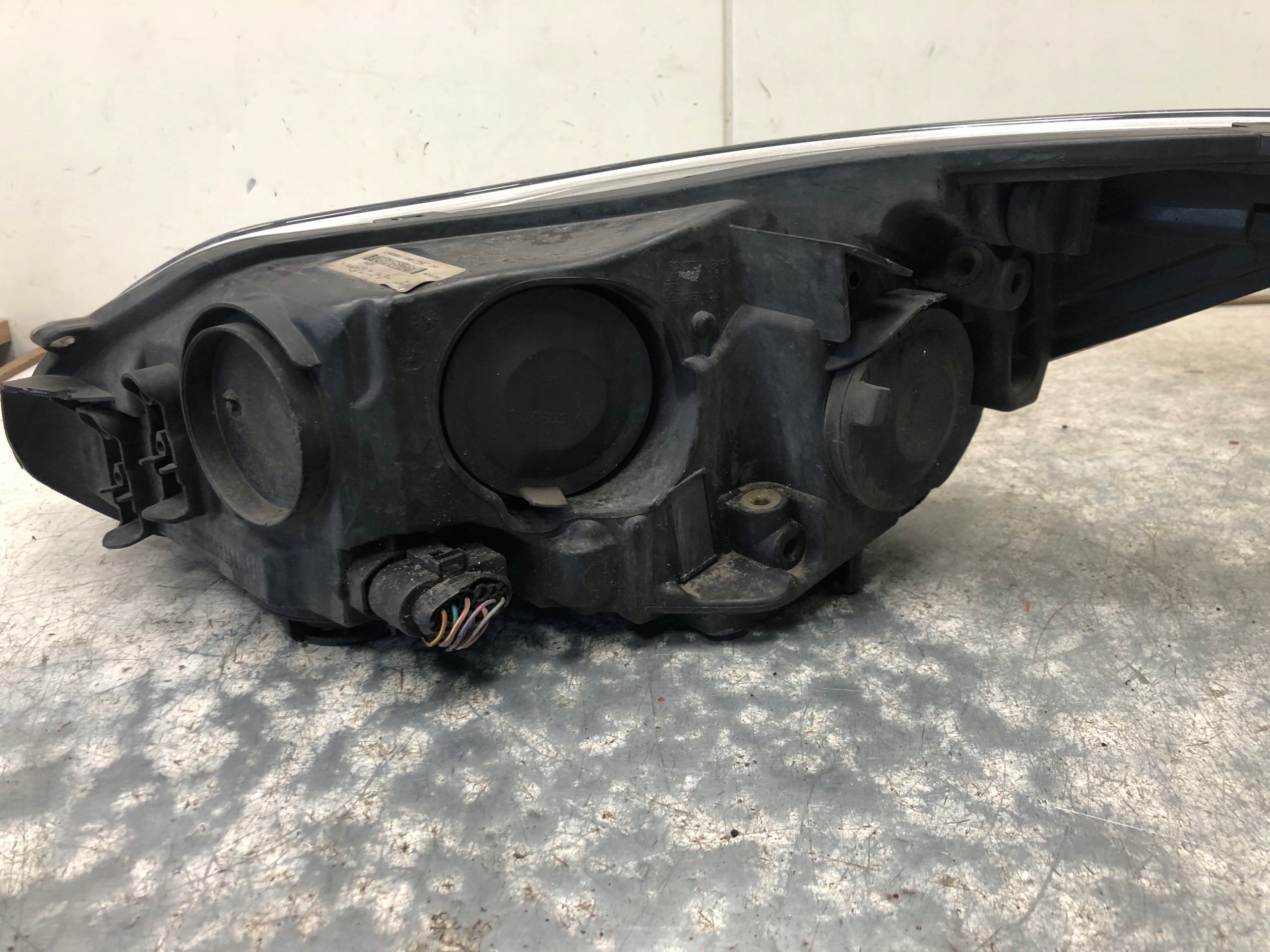 light right front FORD FOCUS MK3 BM51-13W029-CJ