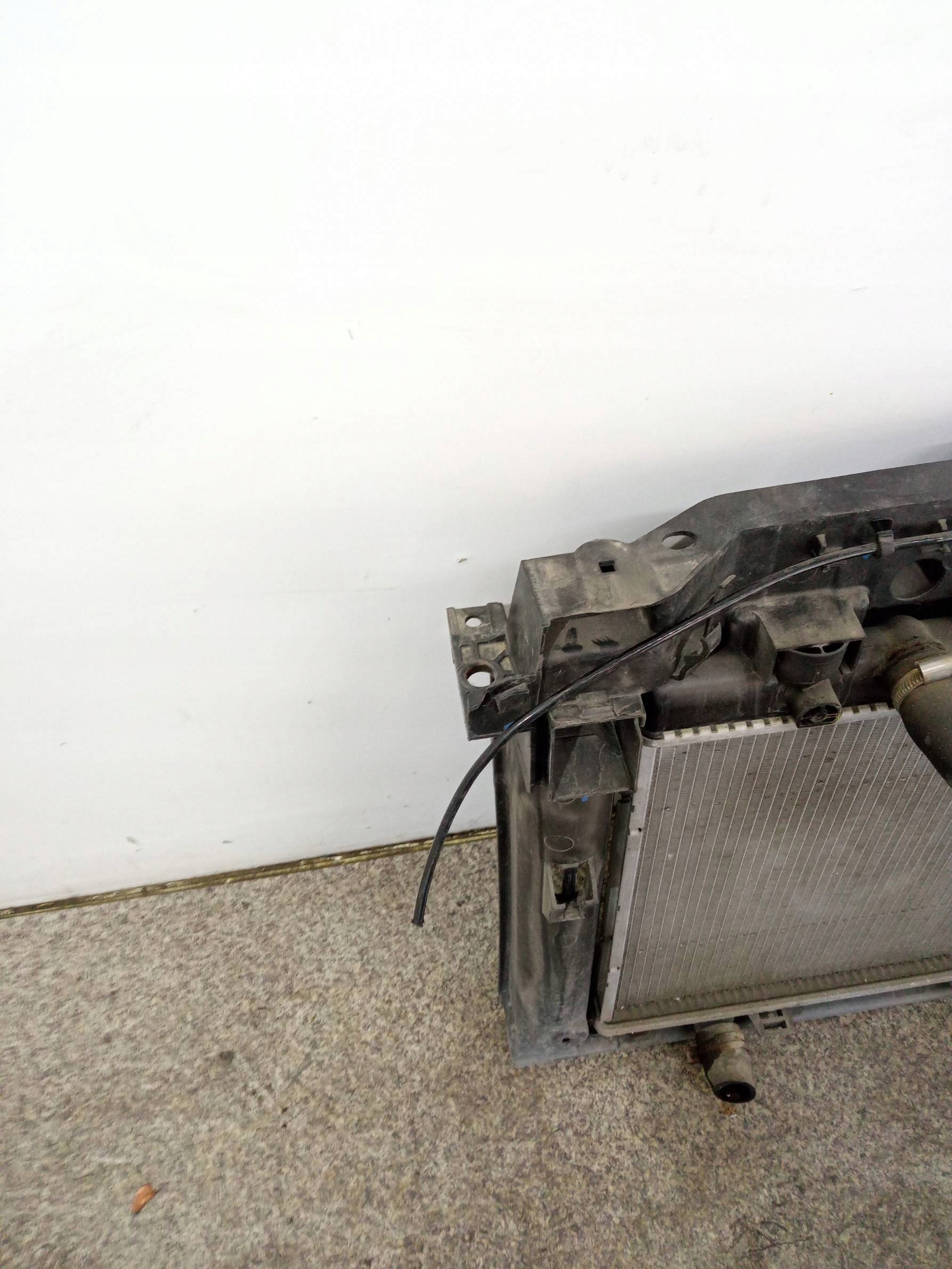 support panel for radiators pillar front 1.6 VTI THP Citroen DS3 and (2009- )
