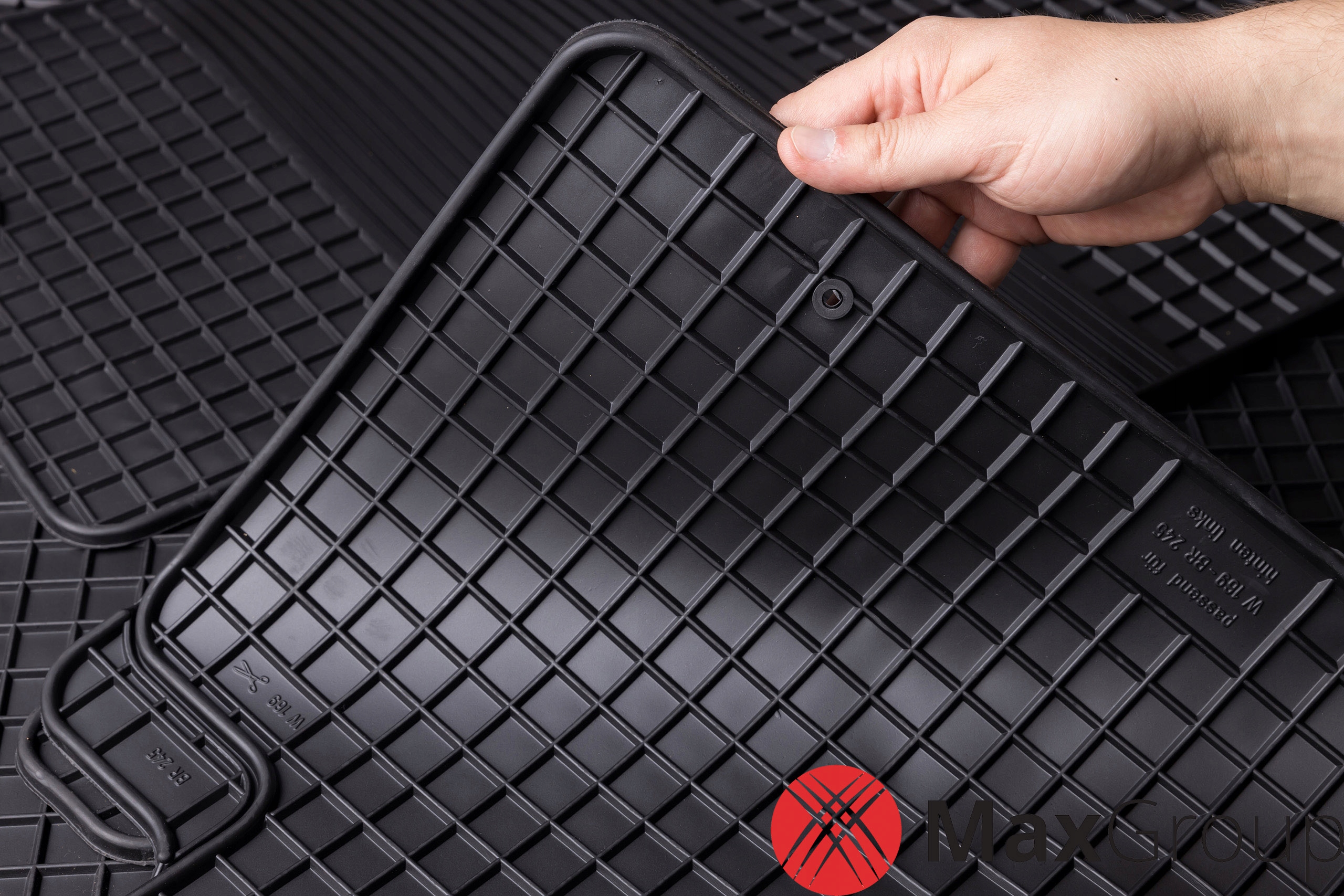 Renault Megane II 02-09 Dywaniki samochodowe Liczba elementów 4