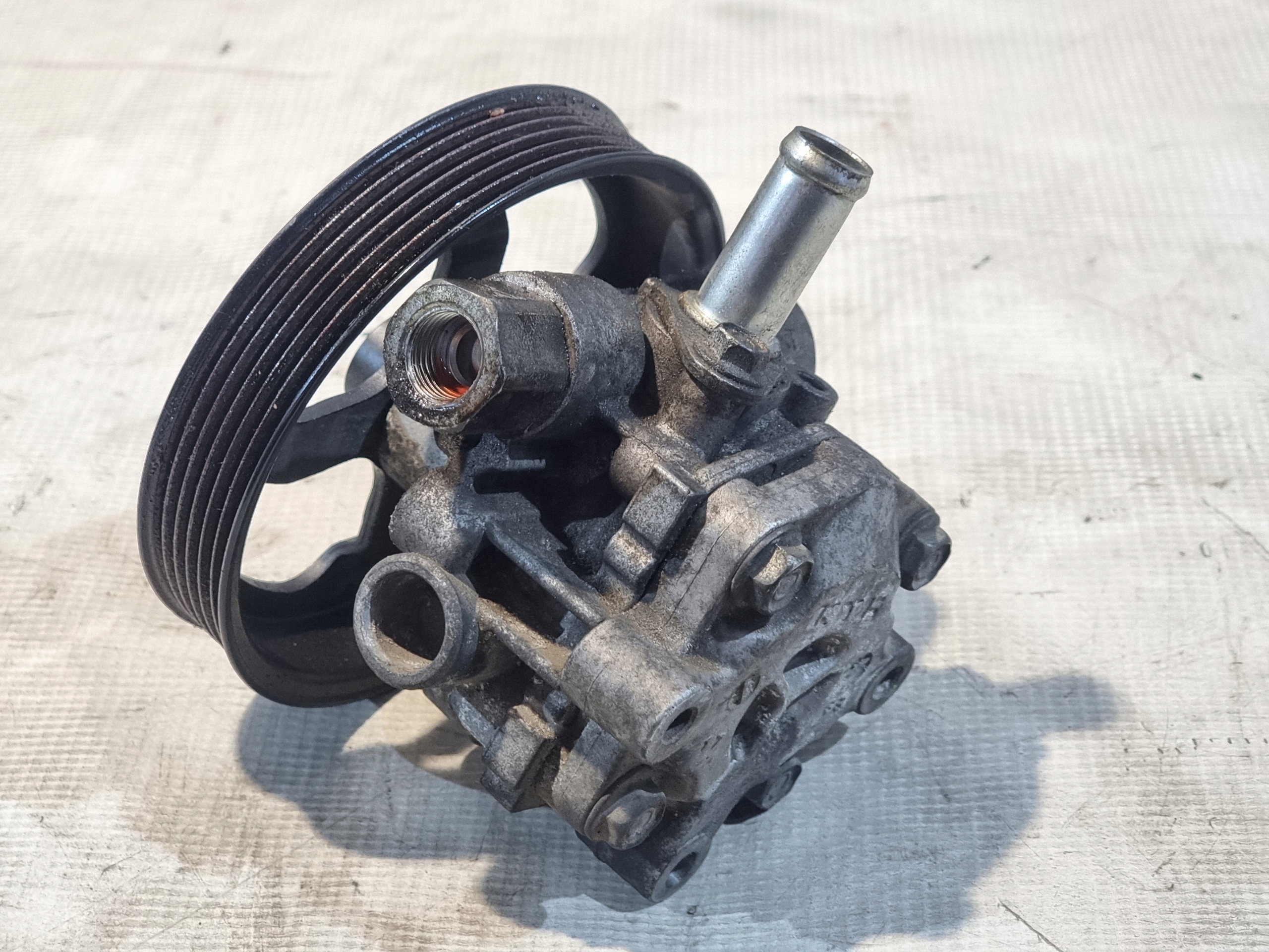 servo pumpa DODGE CALIBER 2.0B 08r