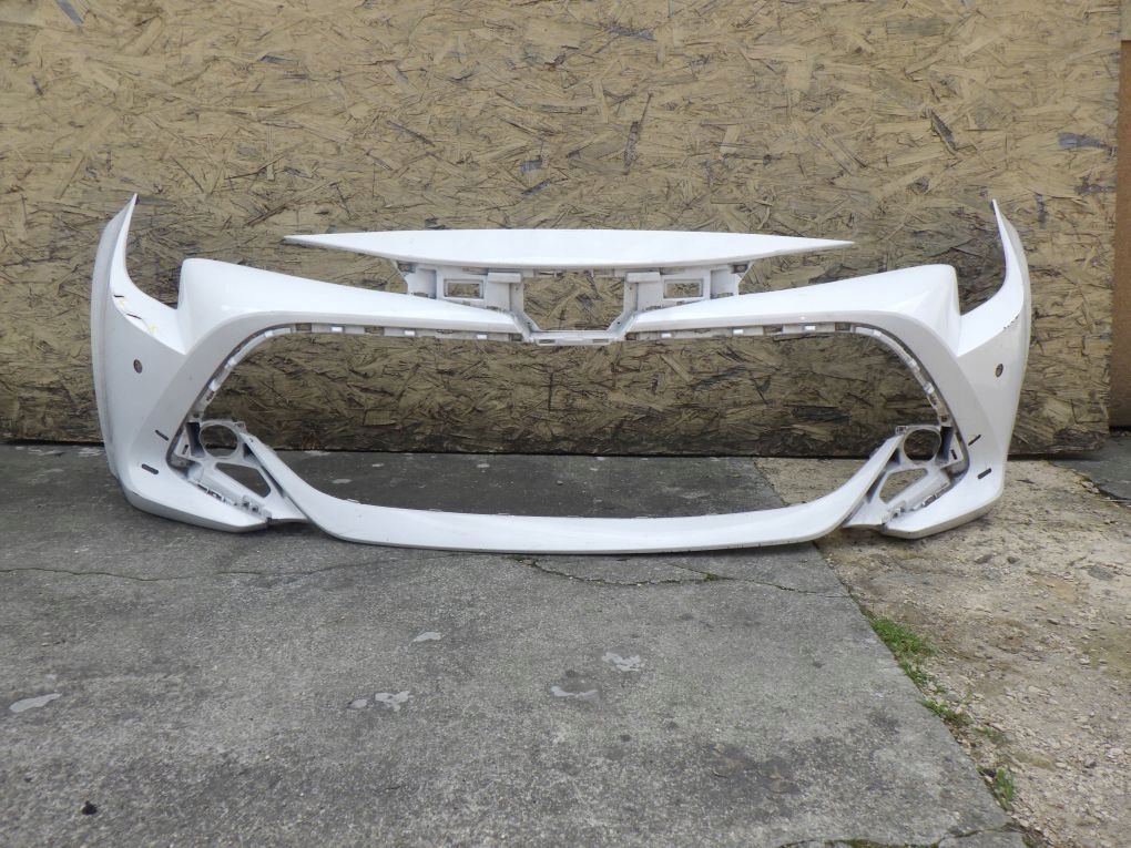 TOYOTA COROLLA E21 LIFT KOMBI HB 23- Frontstoßstange