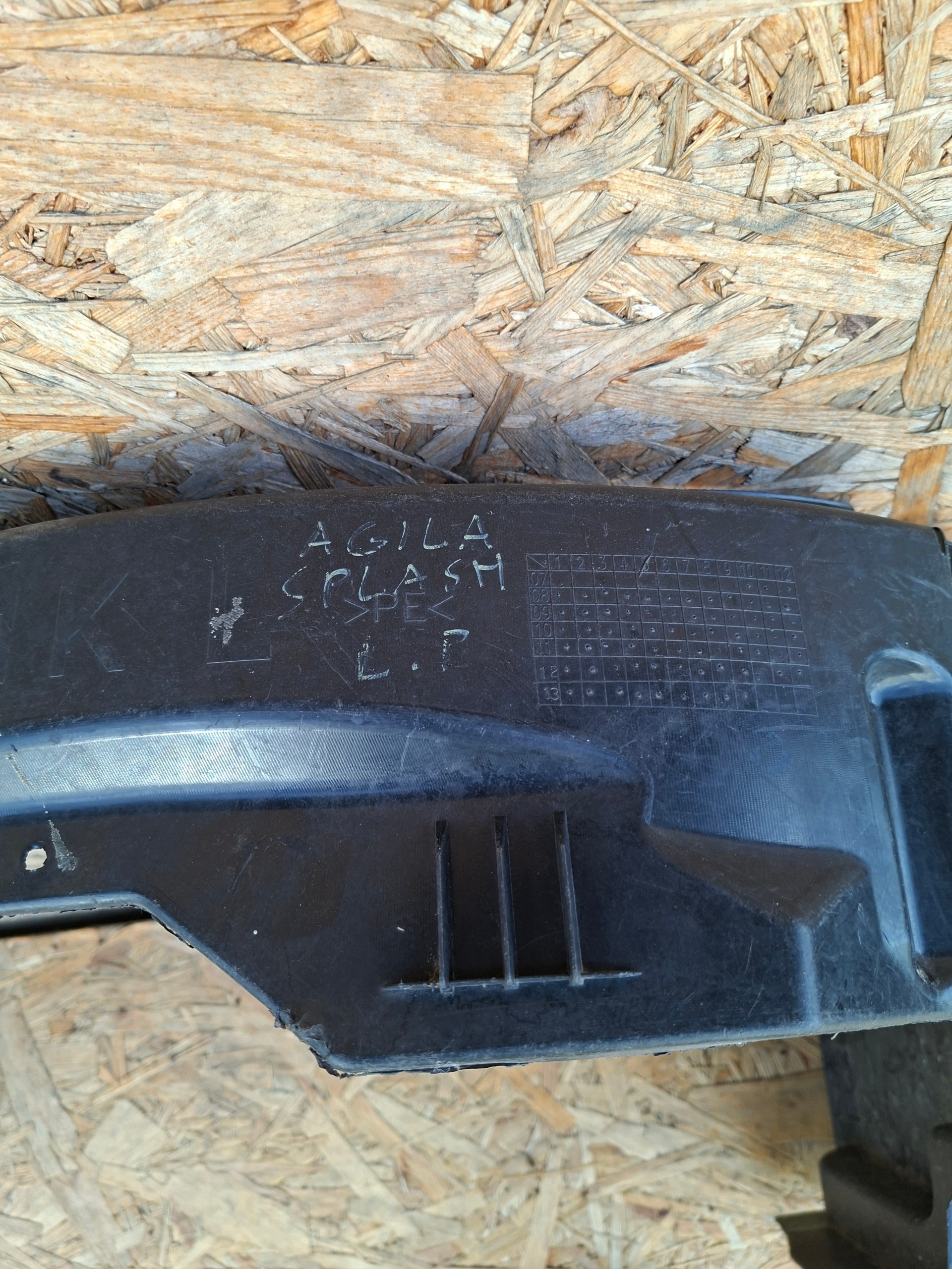 mudguard front front left SUZUKI AGILA SPLASH 72322-51K0