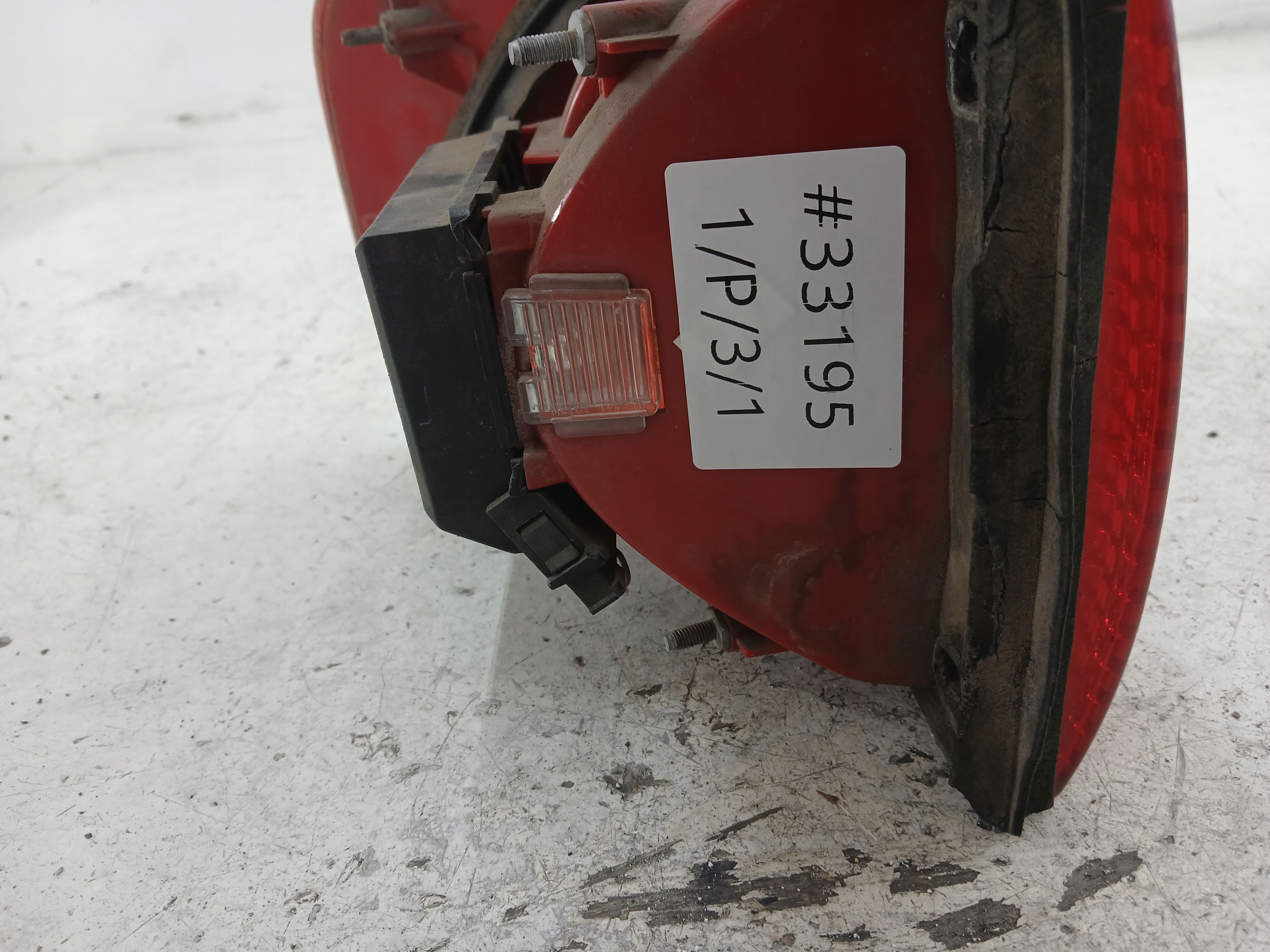 AUDI 80 B4 sedan light right rear part