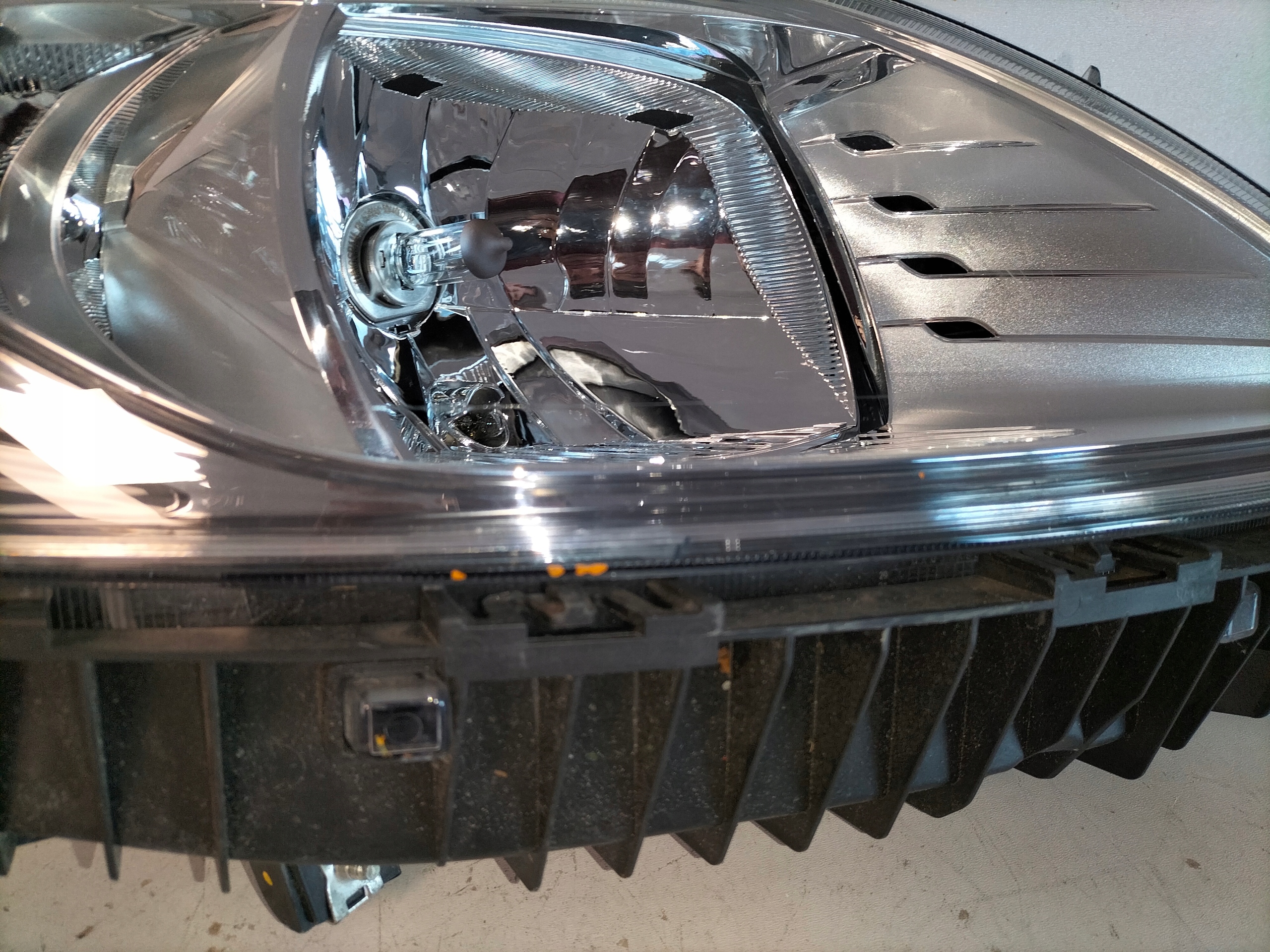 light front reflektor right LANCIA YPSILON III 11