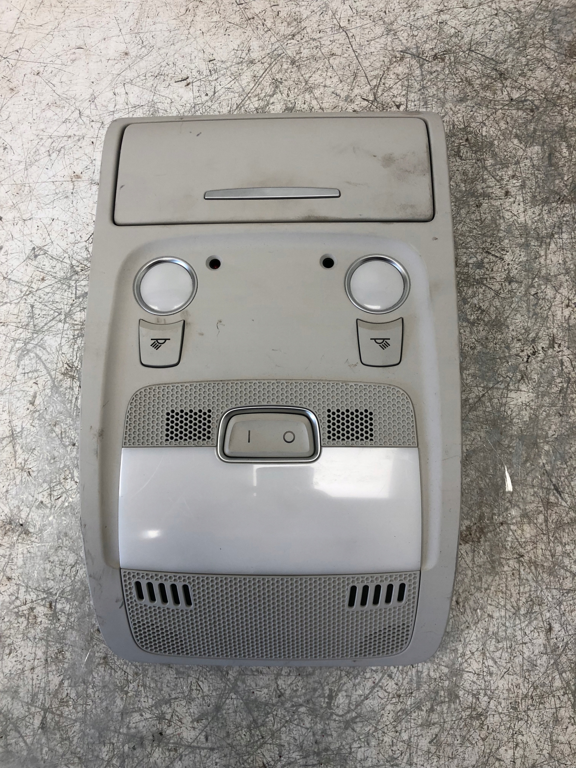 FANALE CIELO INTERNO AUDI A4 B8 A5 8T0947135B