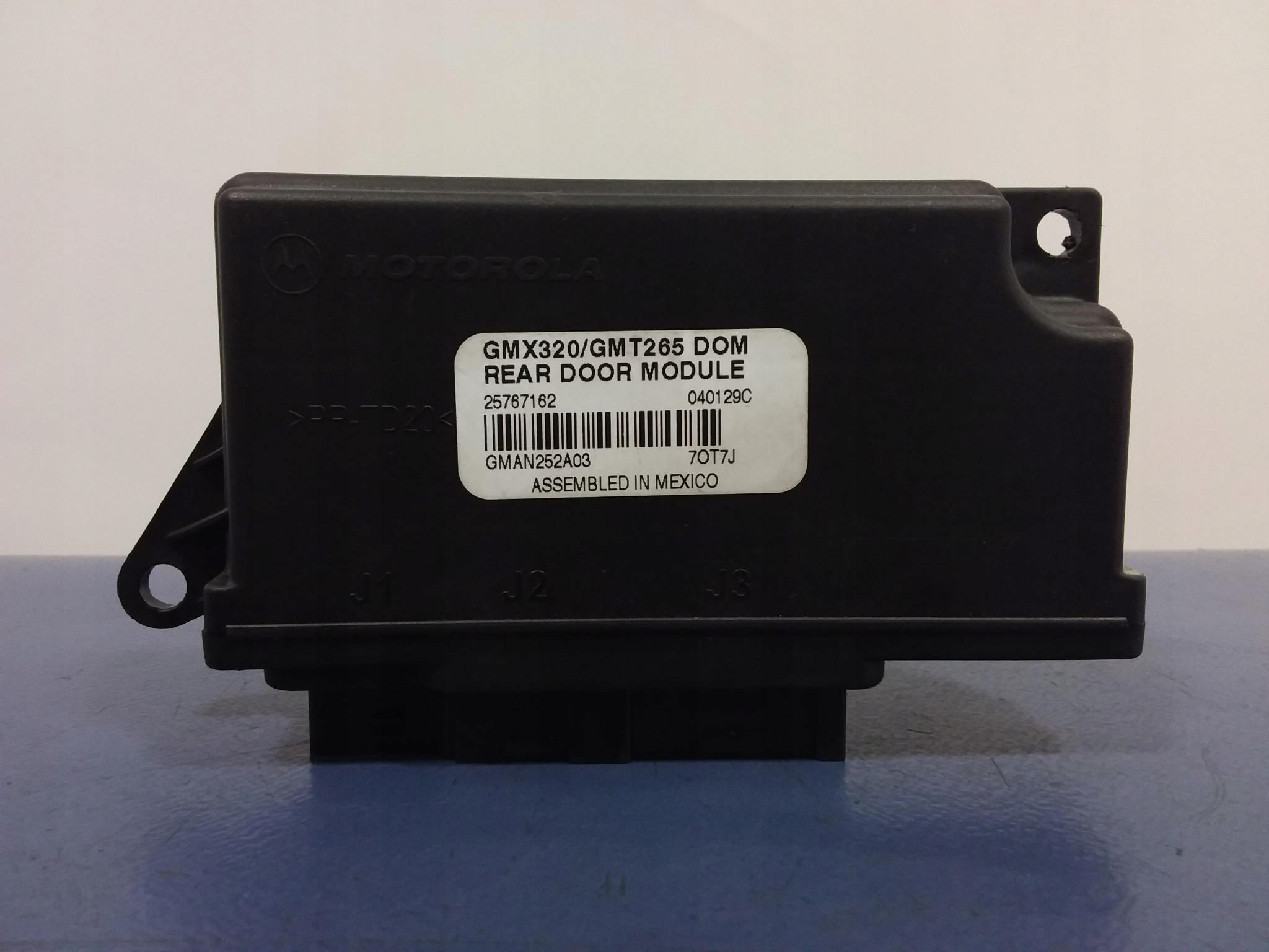 КАДИЛЛАК КТС И МОДУЛЬ ДВЕРИ ЛЕВЫЙ ЗАД. 25767162