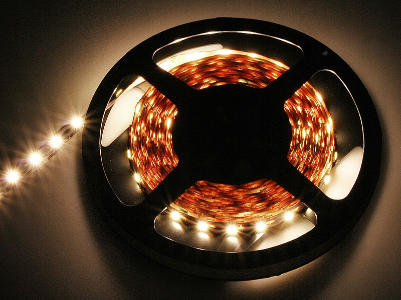 Taśma LED biały ciepły 5050 5m/300