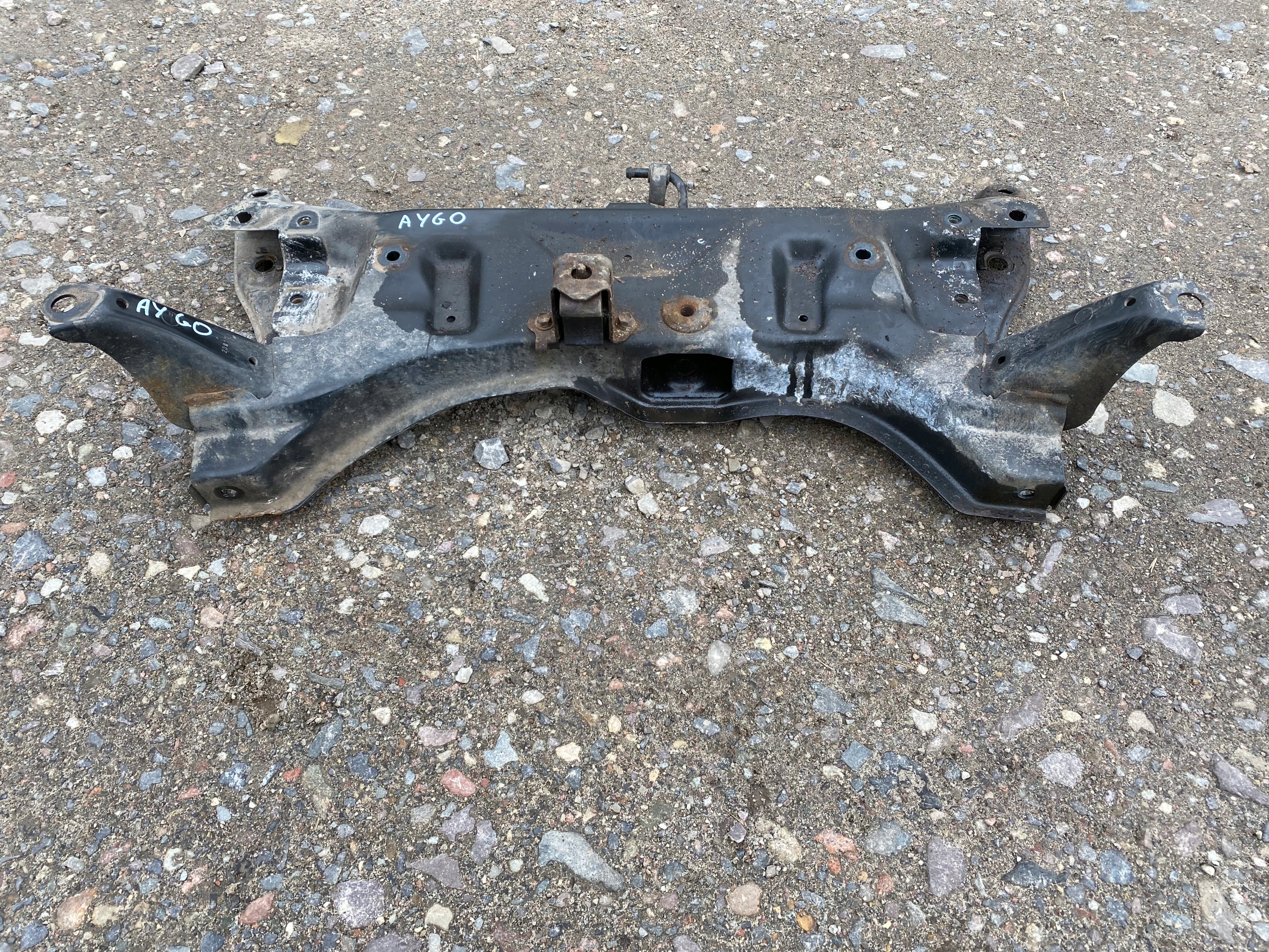TOYOTA AYGO and 1.0 12V axle beam subframe front