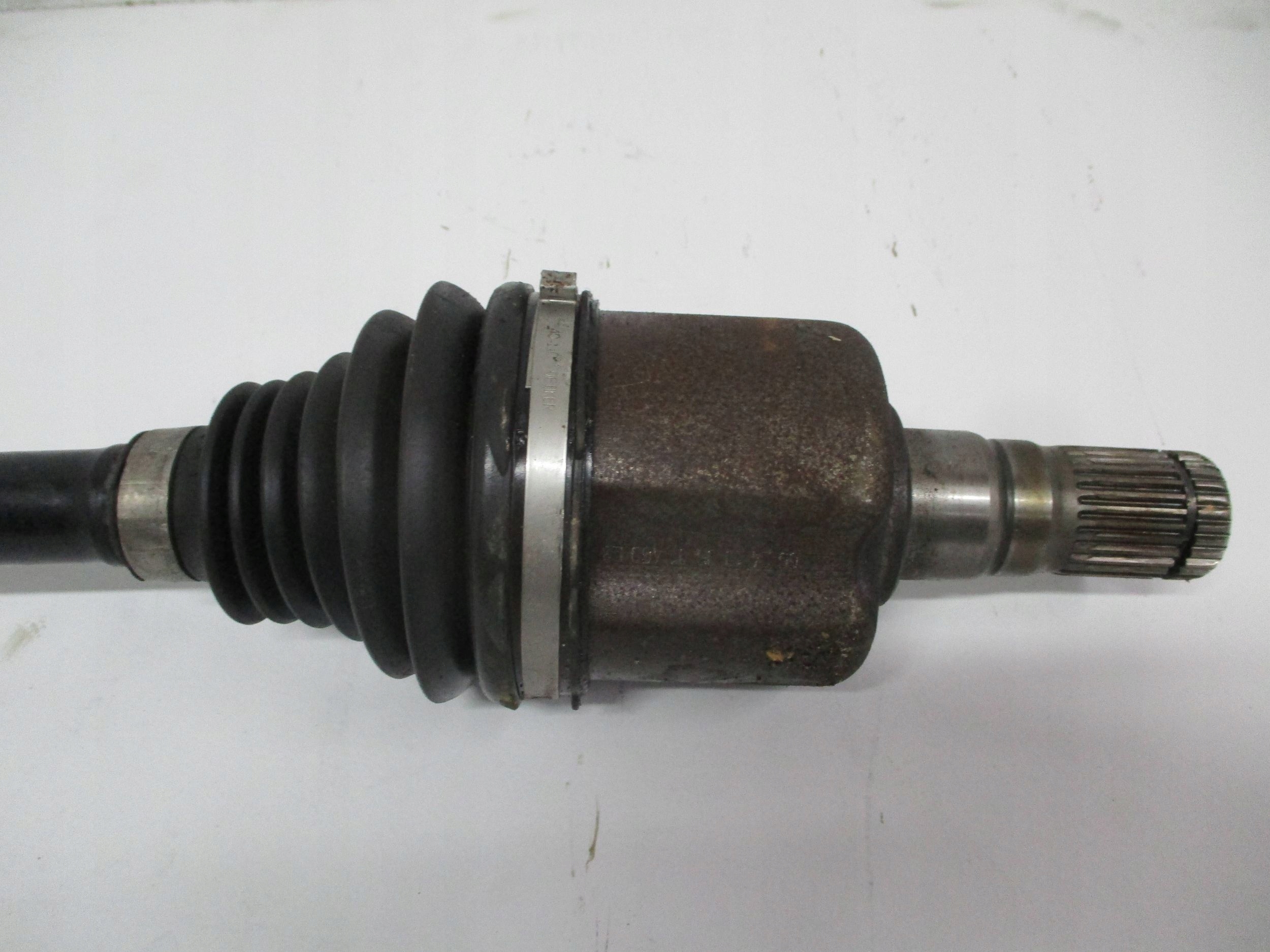 semi-axis front front side left VOLVO V60 P31437451