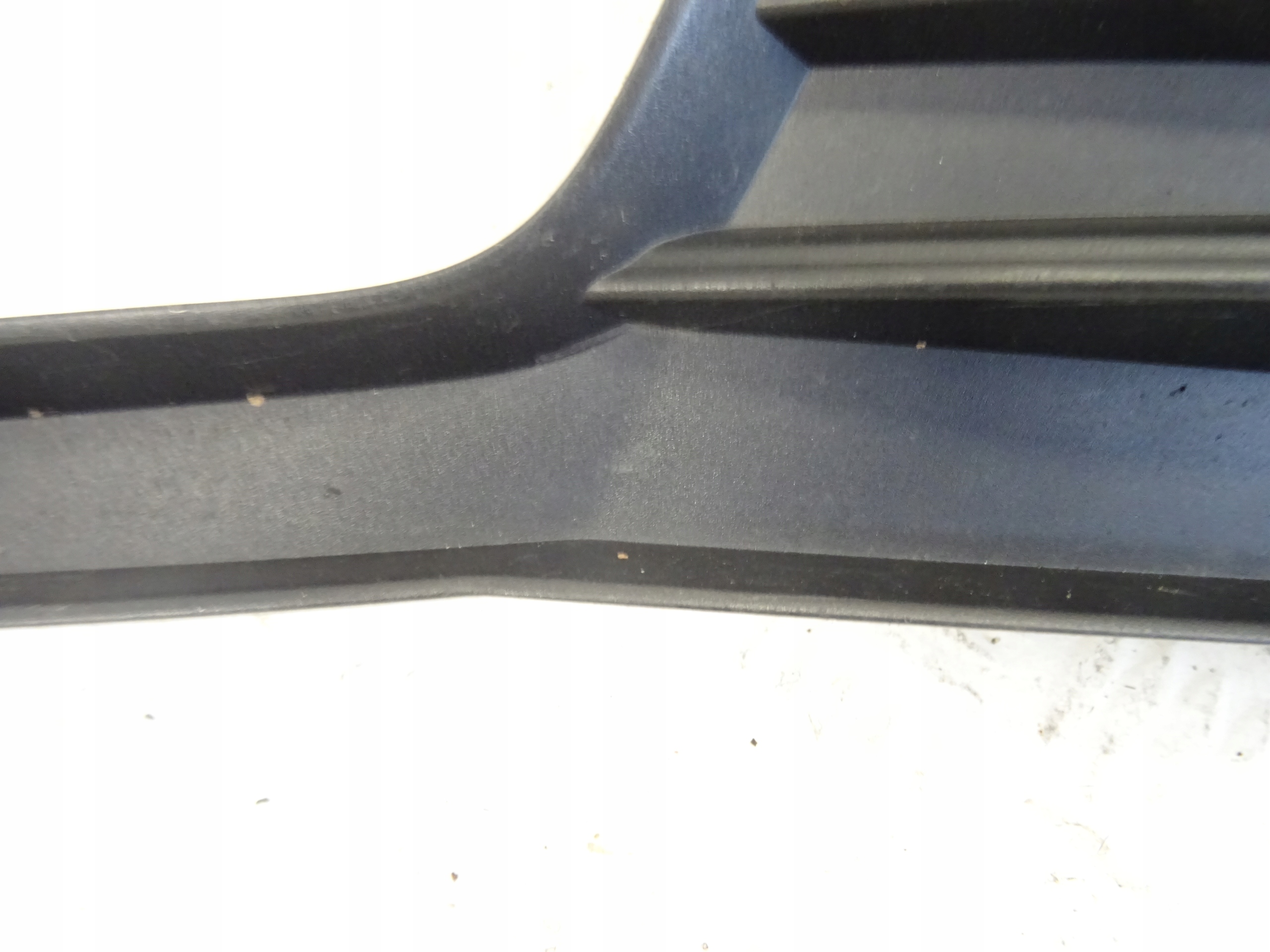 grid of a bumper front front left AUDI A3 8V LIFT 8V3807681AA