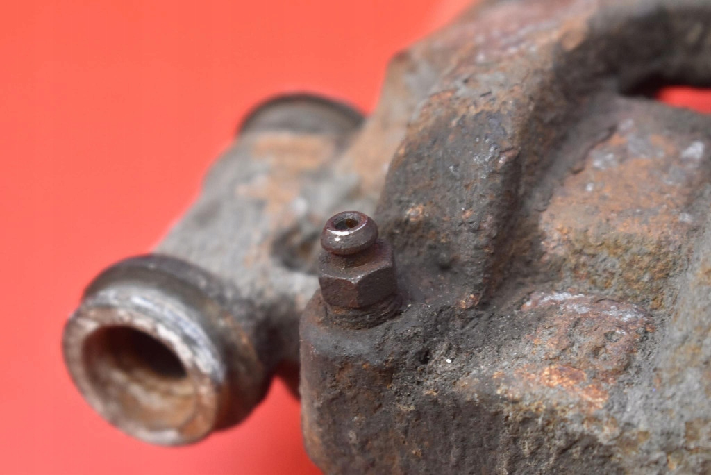 caliper brake right front IVECO DAILY 6 VI 3.0 HPI 170 KM 14