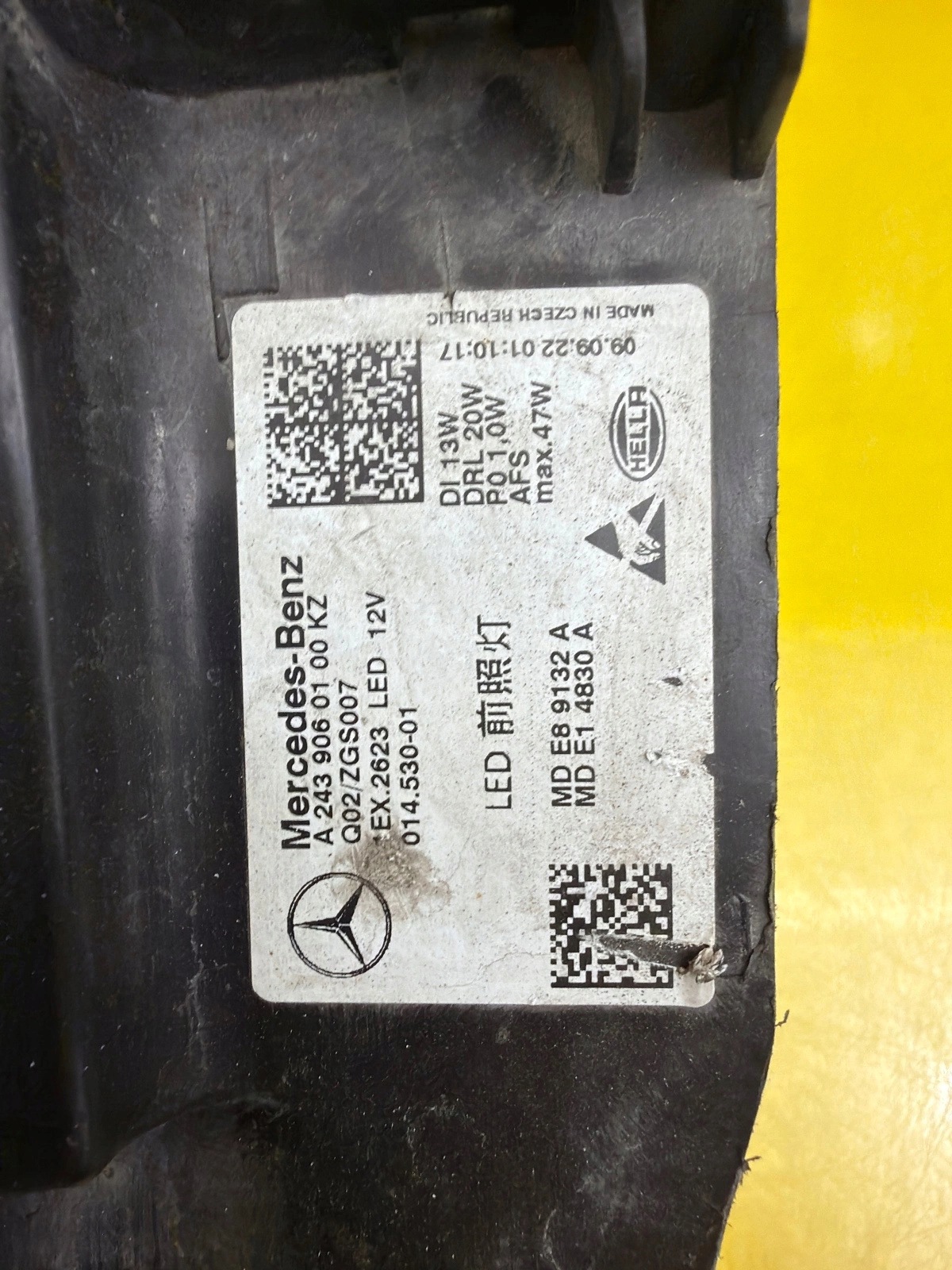 light left Mercedes EQA EQB 243 W243 Full Led A2439060100