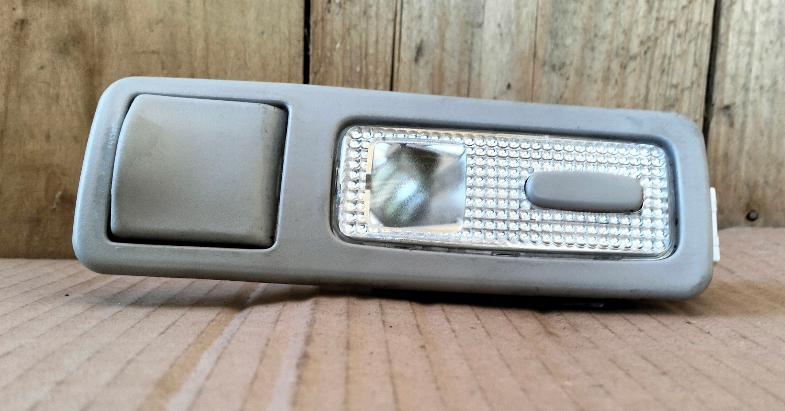 лампочка Освещение заглушка Обшивка потолка CITROEN C5 III X7