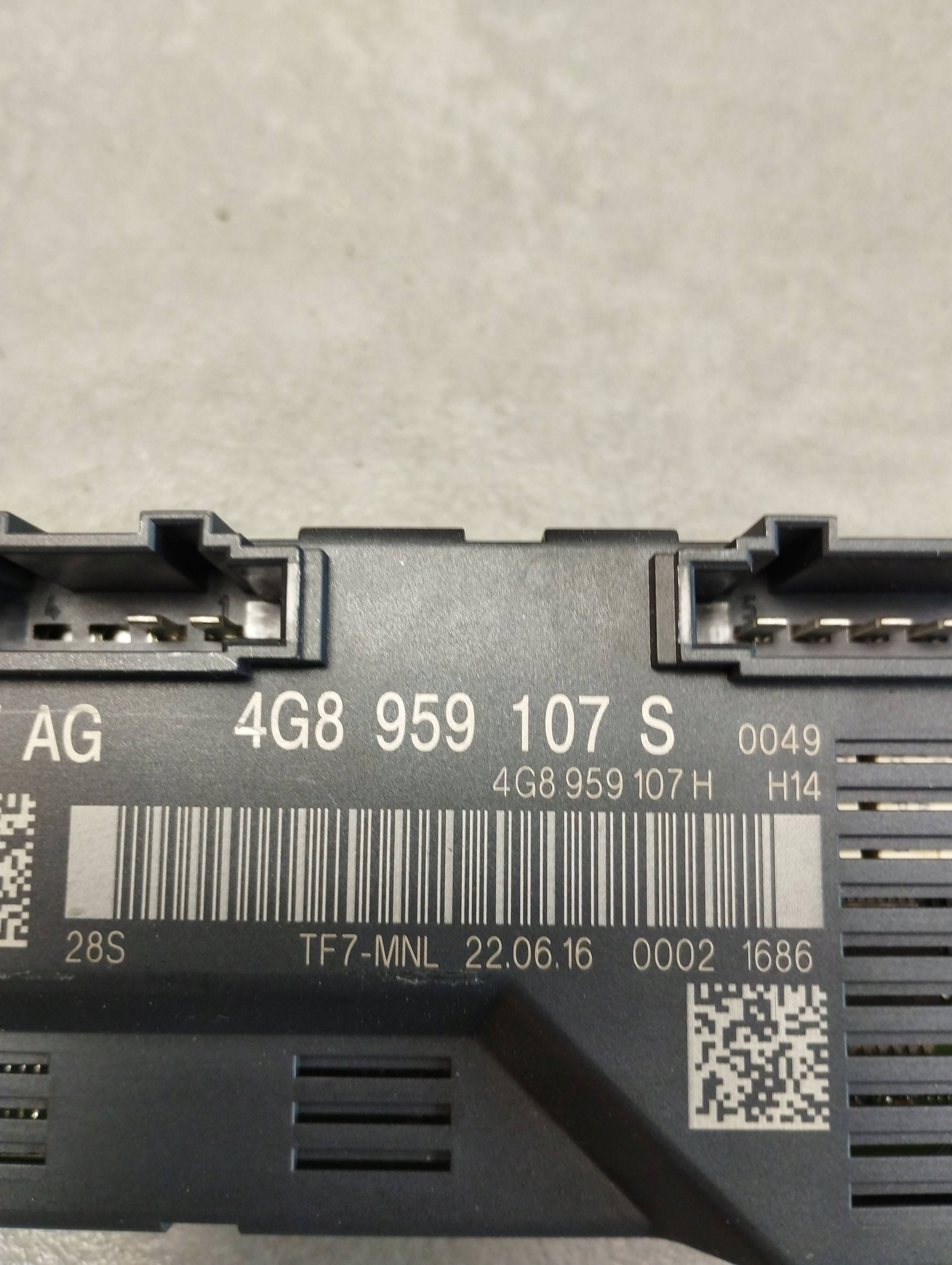 Audi A7 4G module bonnet electrical 4G8959107S