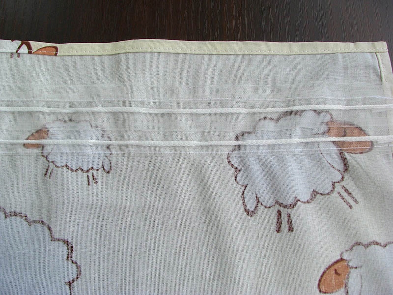 Zasłonki/ Zasłony do pokoju dla dzieci bawełna GRG Bohater brak