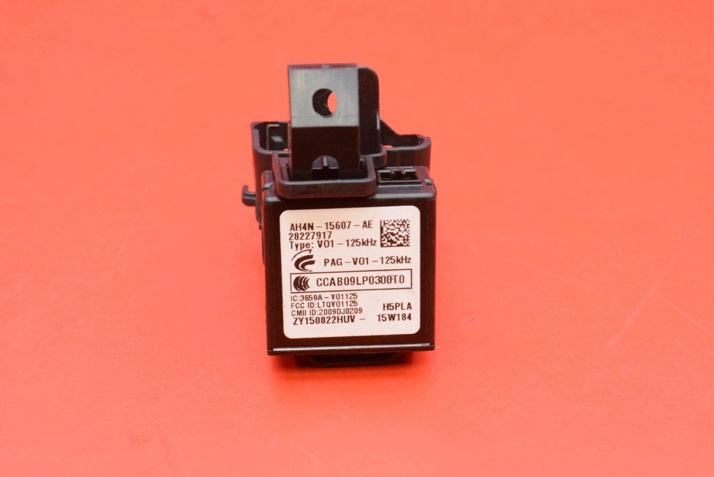 ignition key button AH4N-15607-AE VOLVO V40 II 2.0 D2 120 KM 12-16