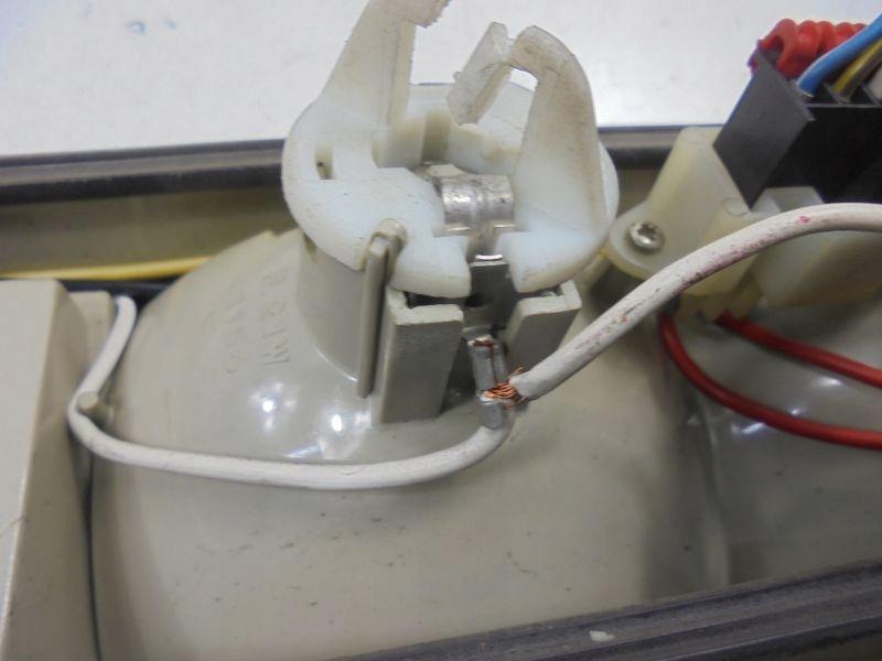 ALFA ROMEO 164 BLENDA TYŁ LIFT 164004203100 Typ samochodu Samochody osobowe