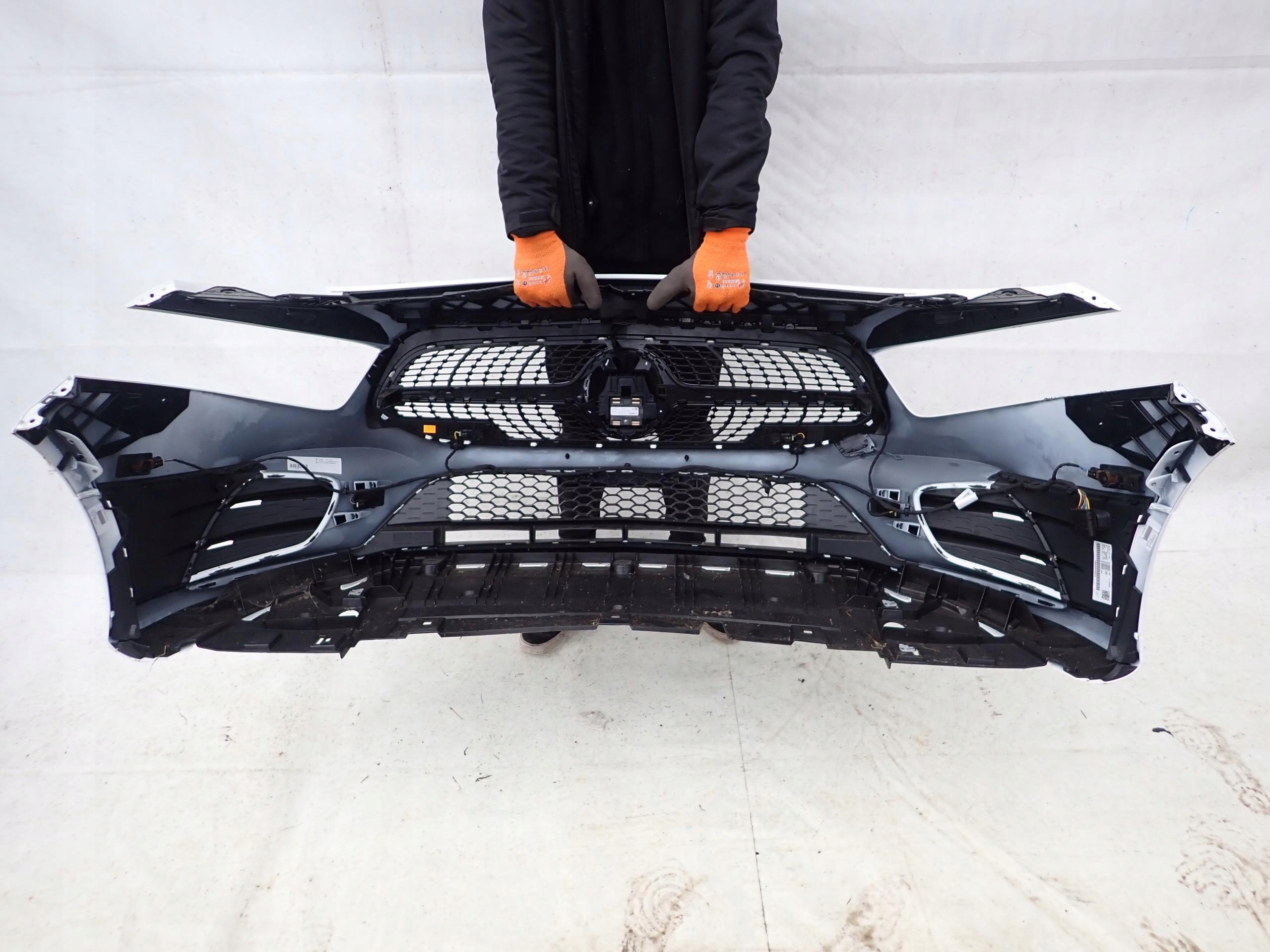 MERCEDES A-KLASA W177 AMG 18- bumper front PDC