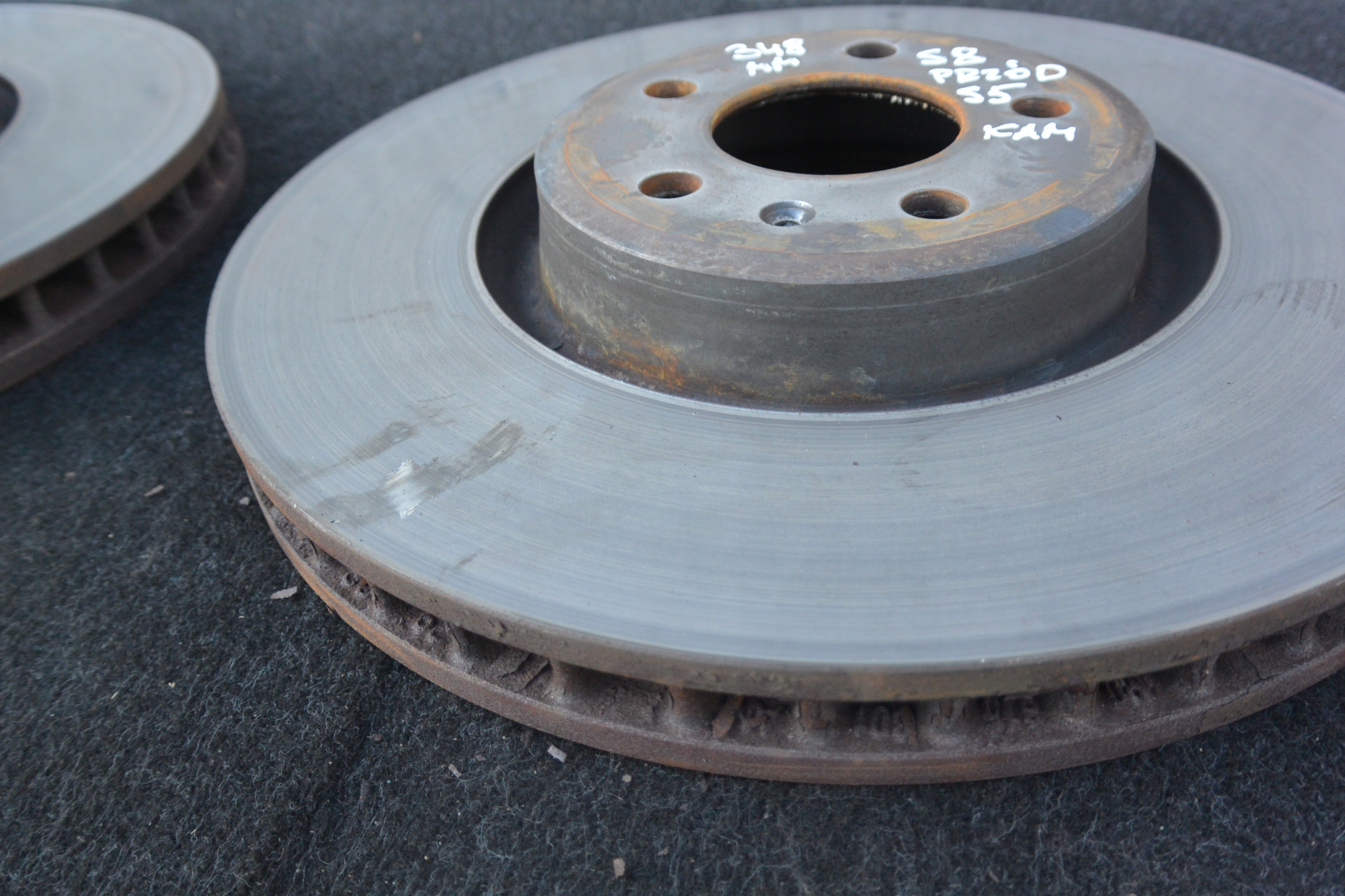 disc 349MM front 330 MM rear part AUDI A4 A5 B9 S5 2015-ROK KOMPLET
