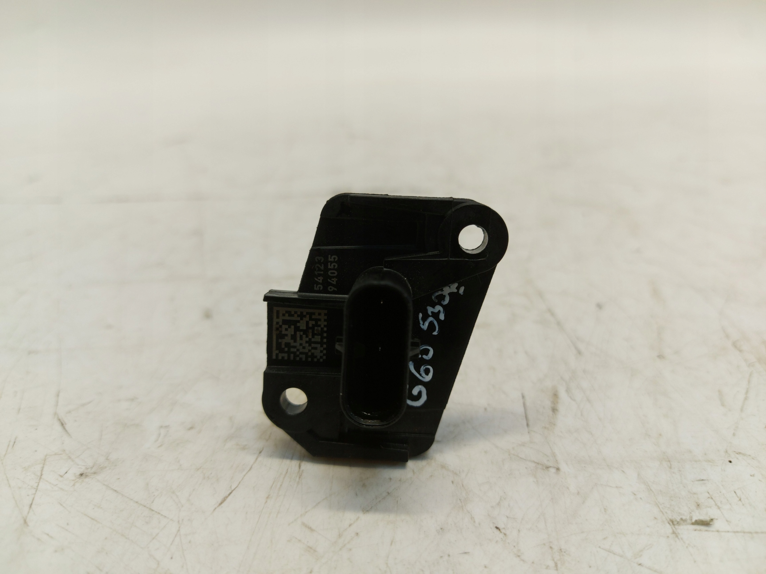 BMW 5 G60 530E x-drive Sensor temperatury luft Luftmassenmesser