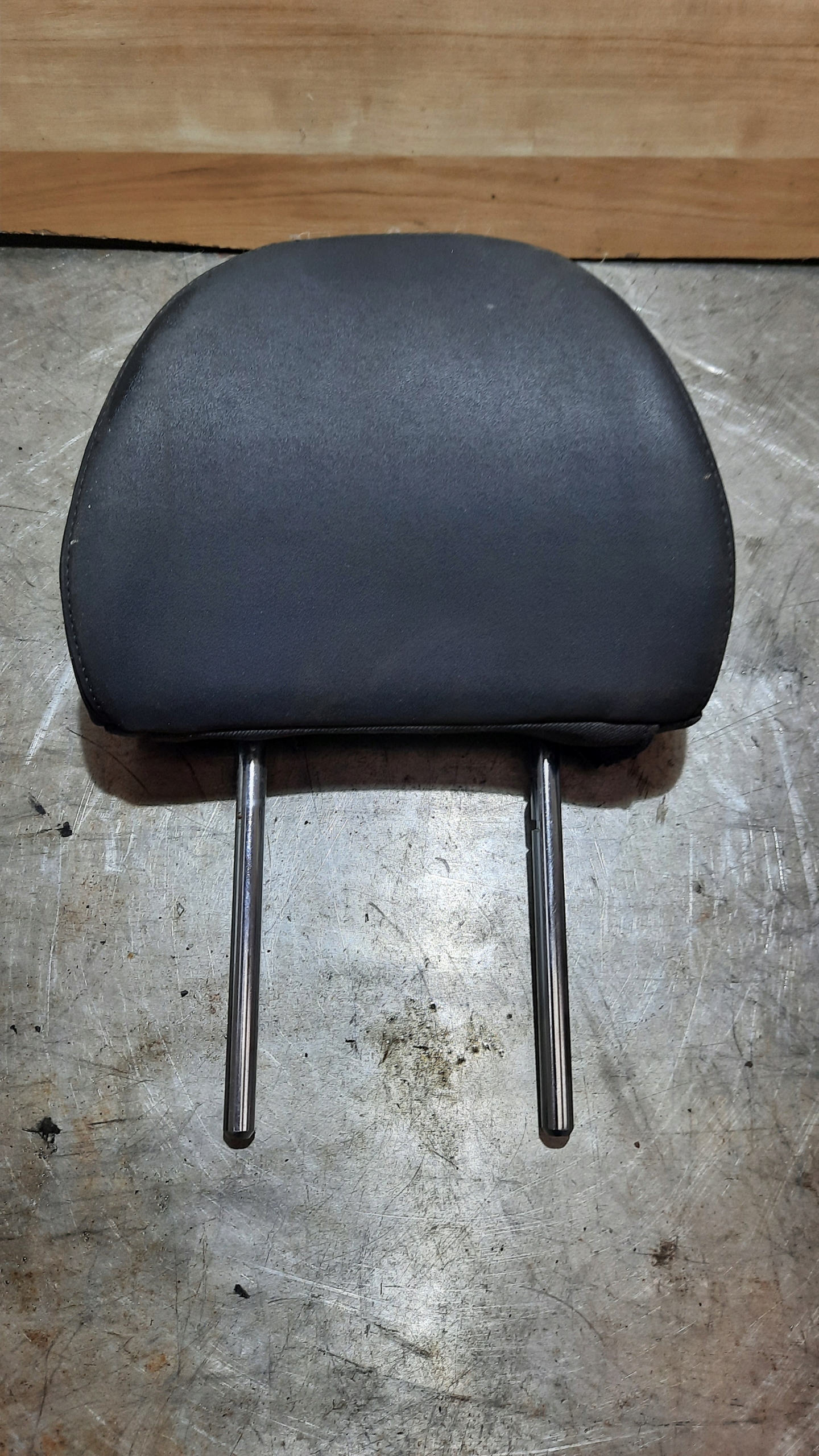 Подголовник VOLVO V50 S40 II 04-12R