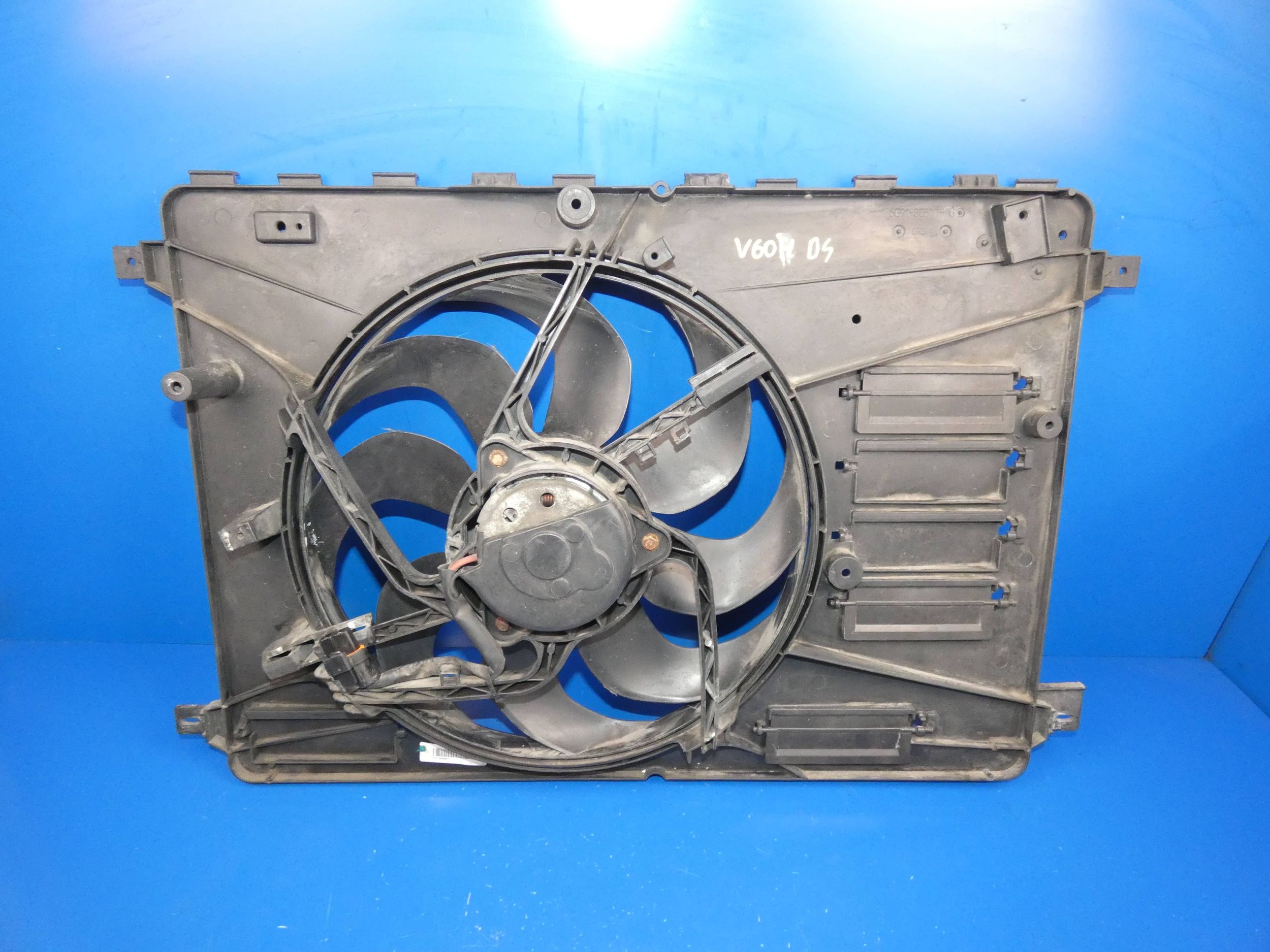 ventilátor chladiče Volvo V60 31368867