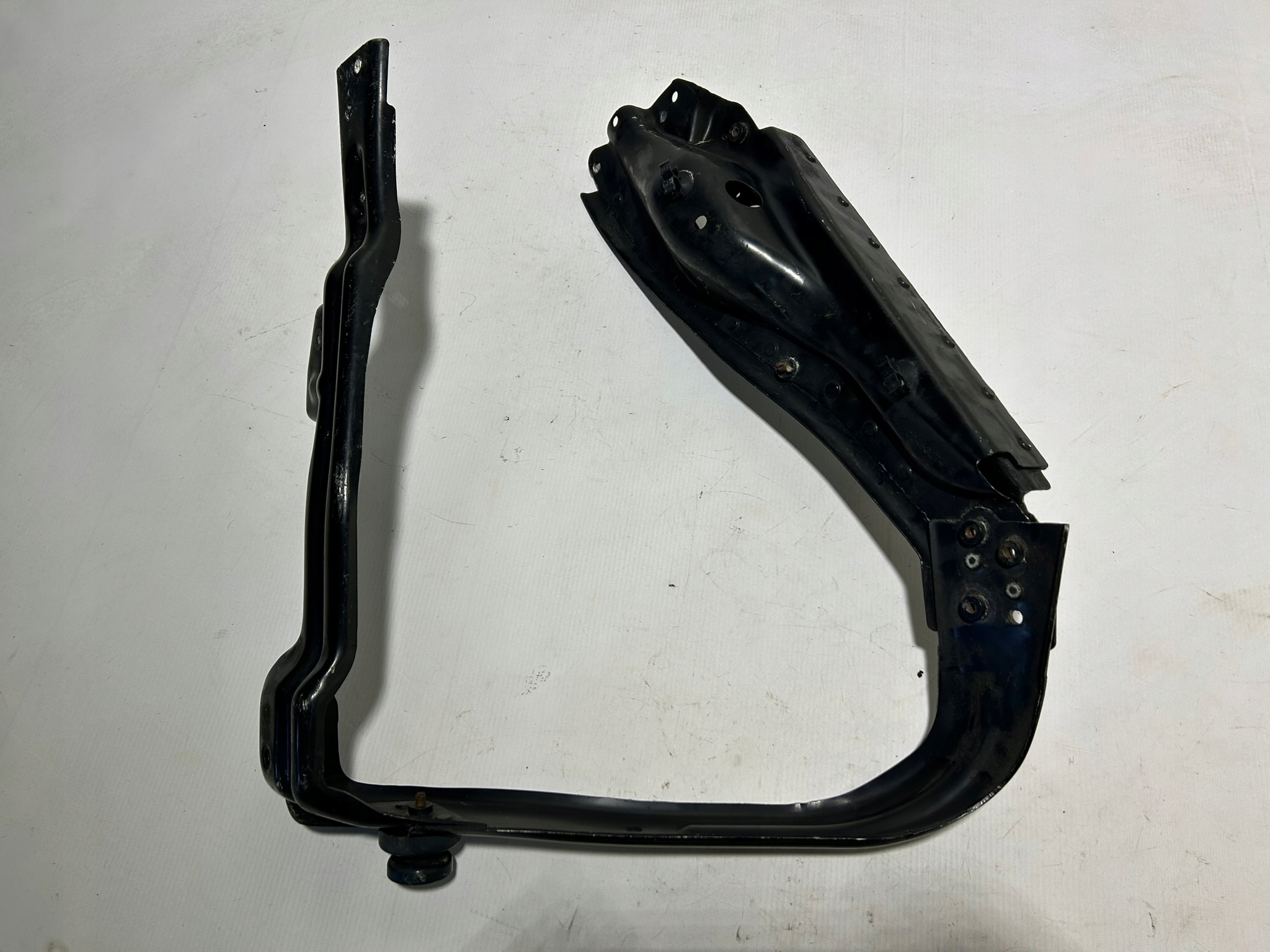 support panel for radiators OKULAR right pillar MERCEDES W251