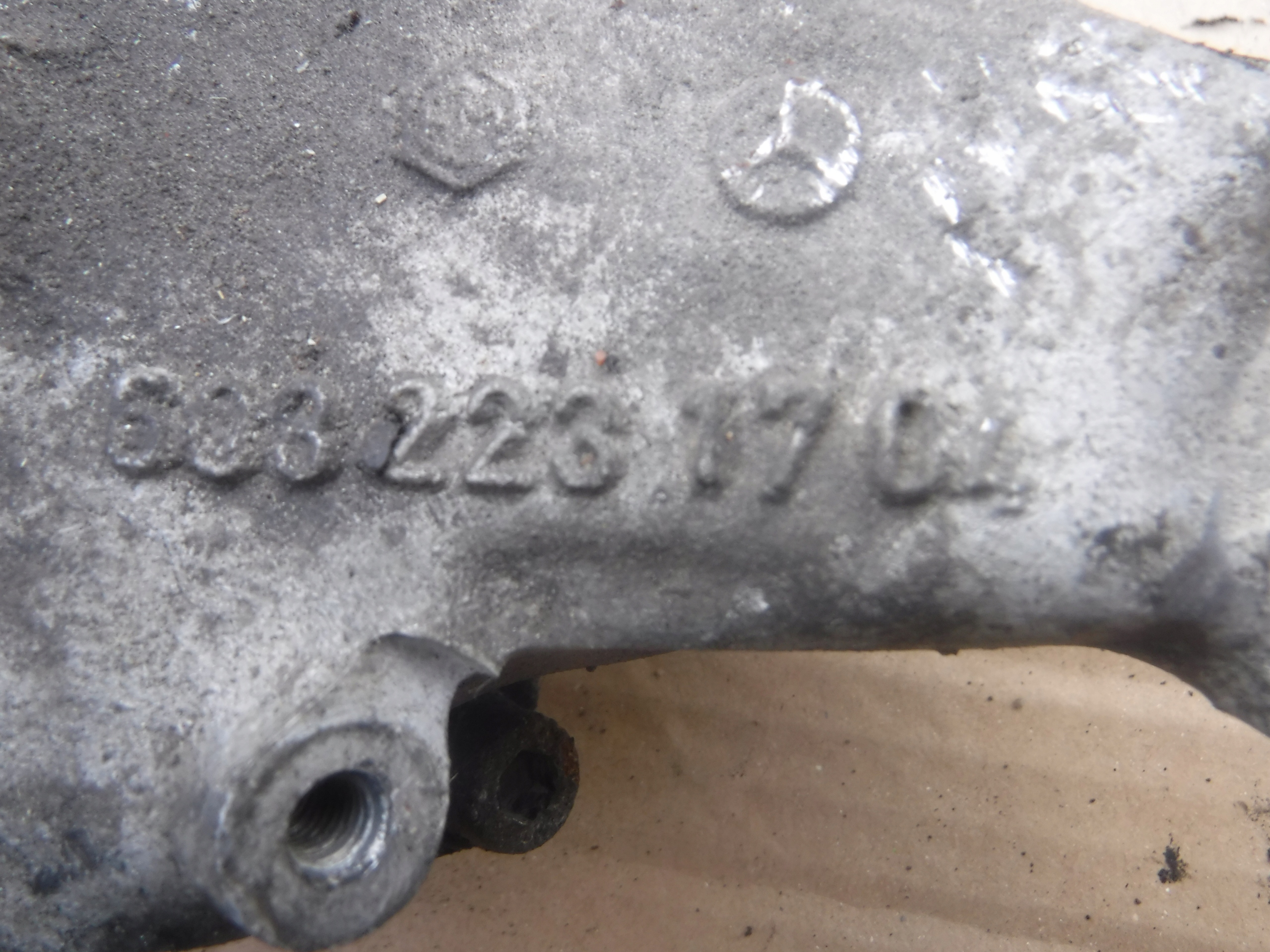 mercedes w124 engine mount console 6032261704
