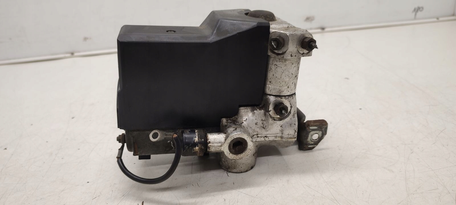 Pompa ABS Mercedes W124 2,2b