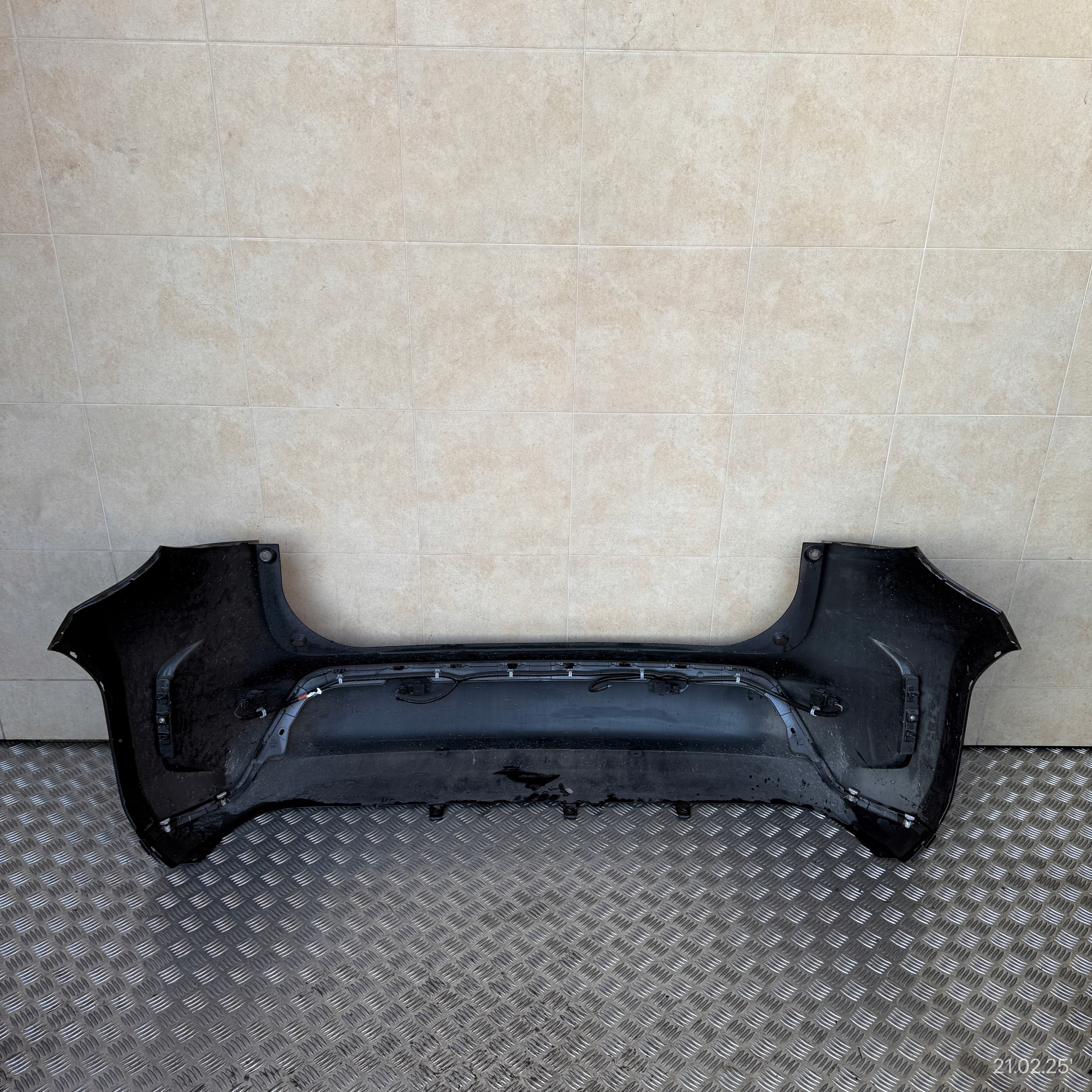 bumper rear complete TOYOTA YARIS CROSS 2022 ROK 4 PDC