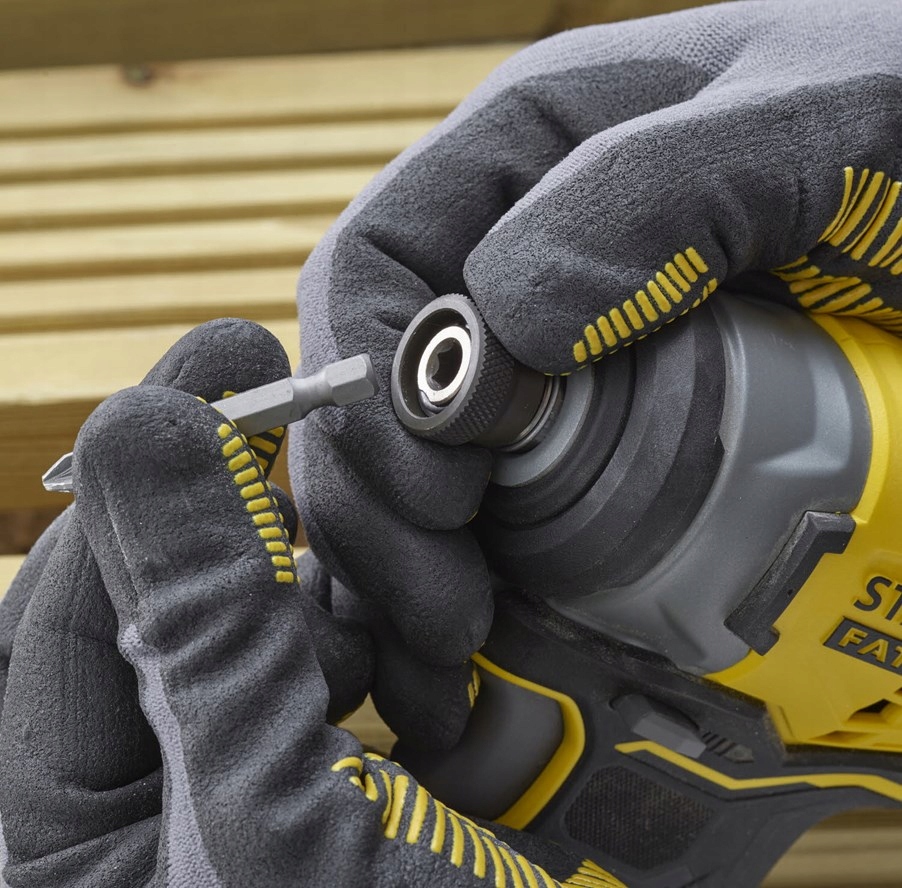 BEZSZCZOTKOWA ZAKRĘTARKA UDAROWA Kod producenta SFMCF810B