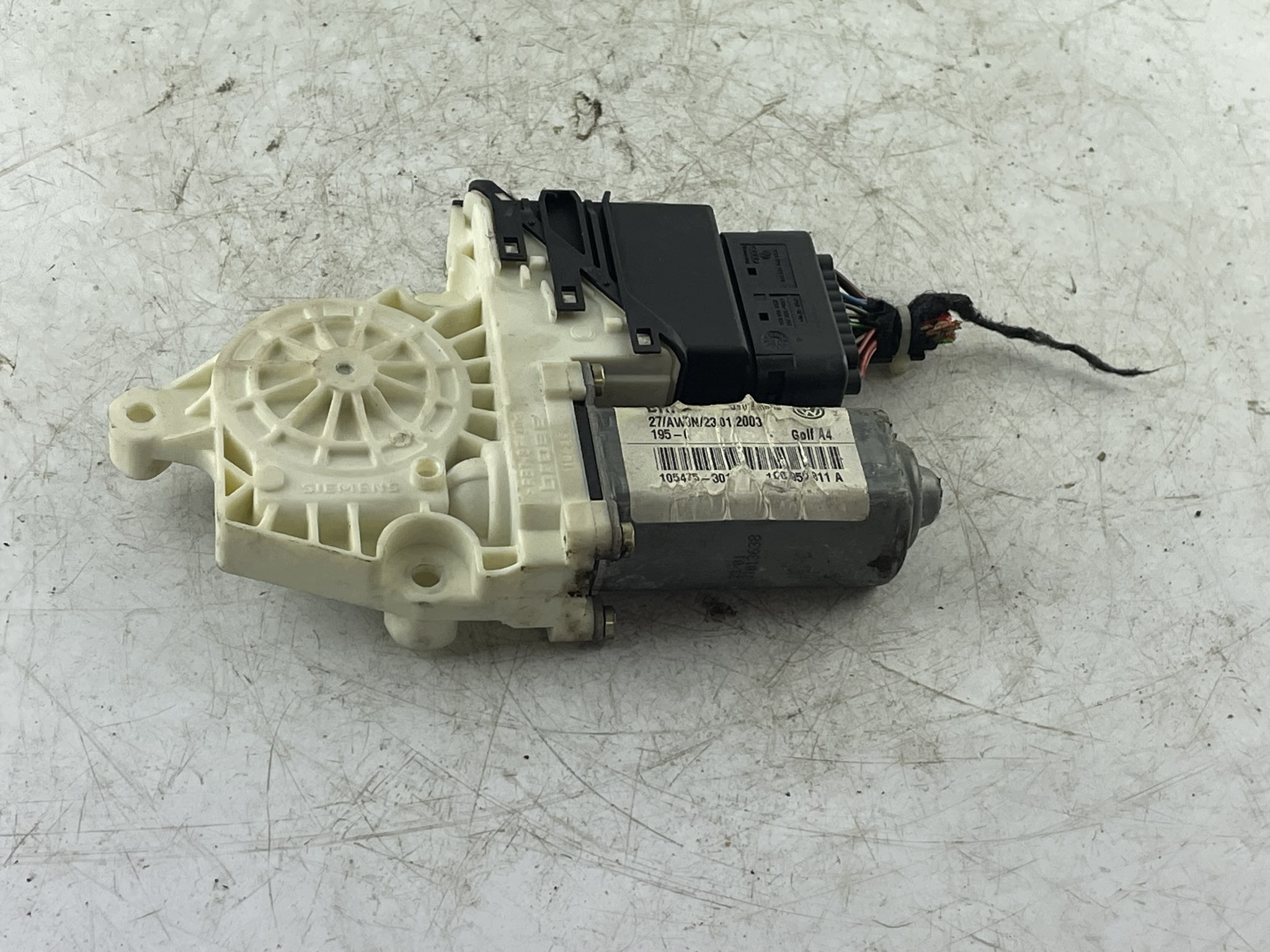 engine lifting windows left rear part 1C0959811A VW Bora